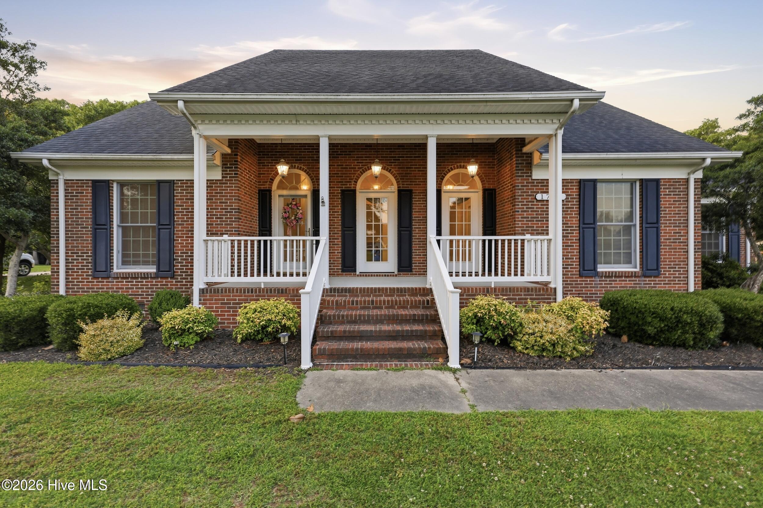 Homes for sale in Elizabeth City, NC | 1706 Darian Dr, Elizabeth City, NC 27909 | MLS# 100579728