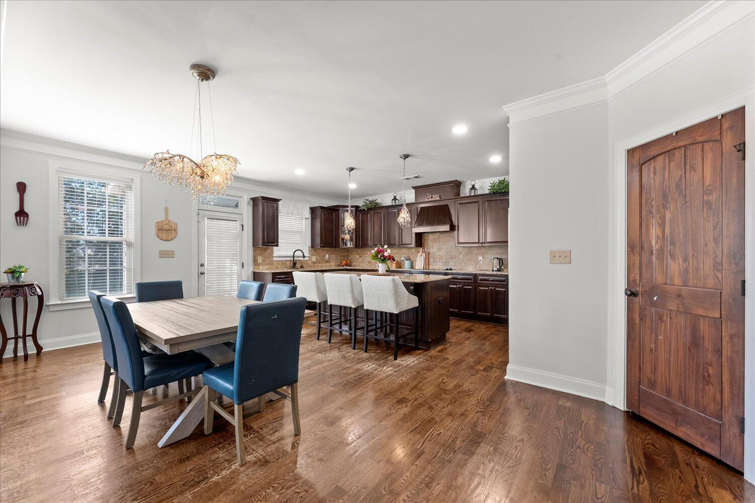 09-5307 Bull St 09
