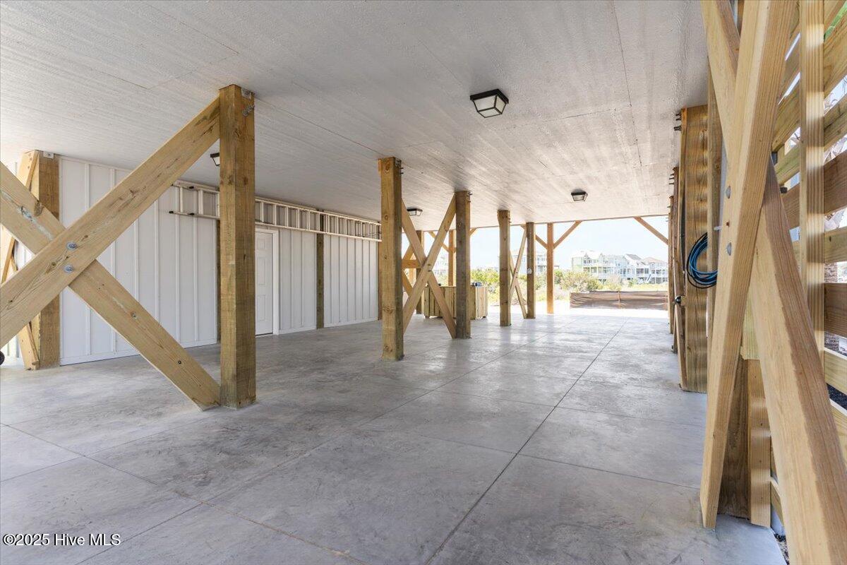 100531414 | Photo 93