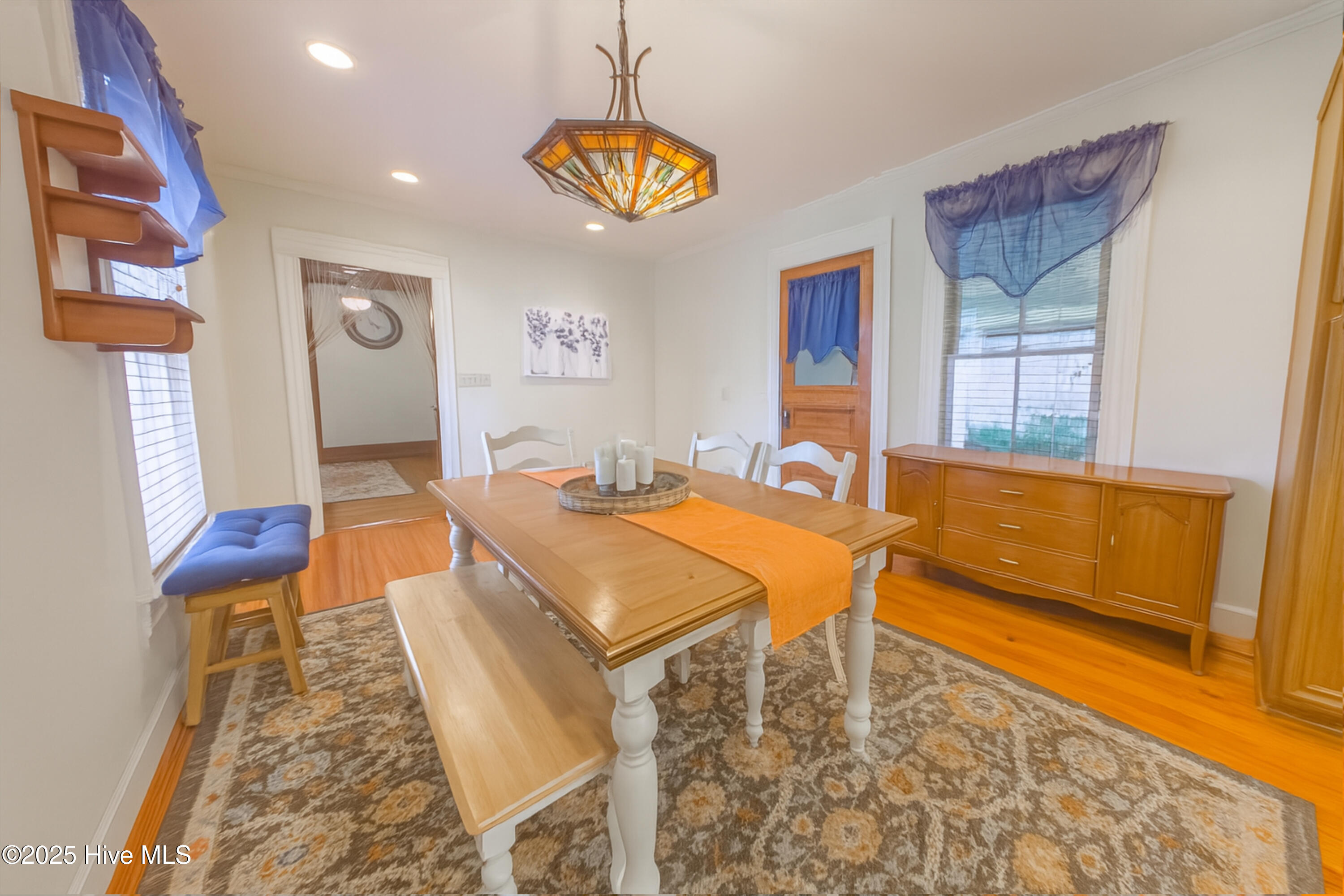 100474271 | Photo 27