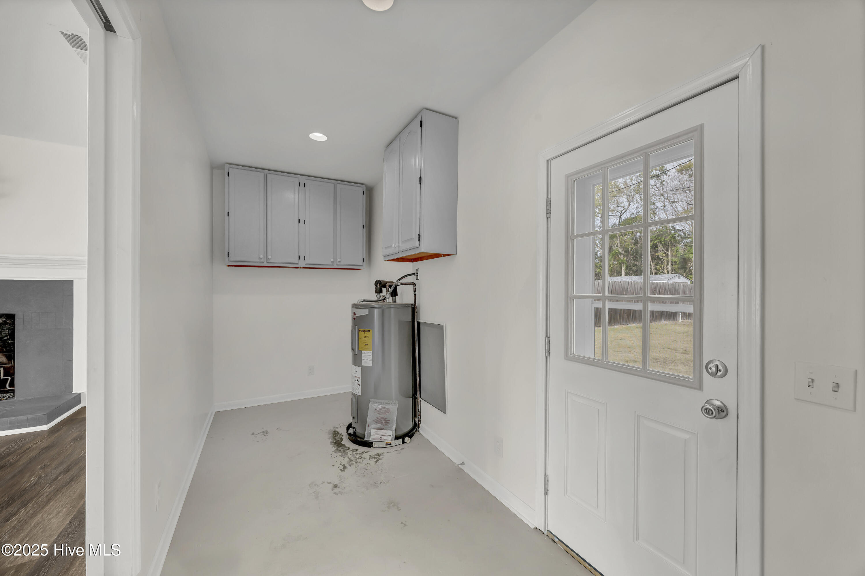 100543844 | Photo 22