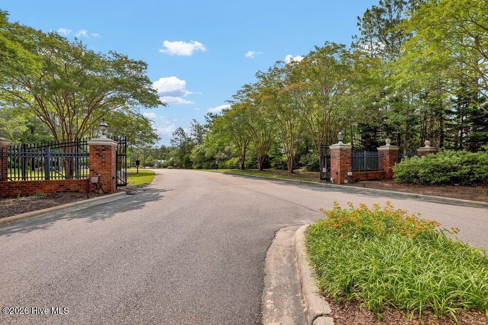 100568961 | Photo 59