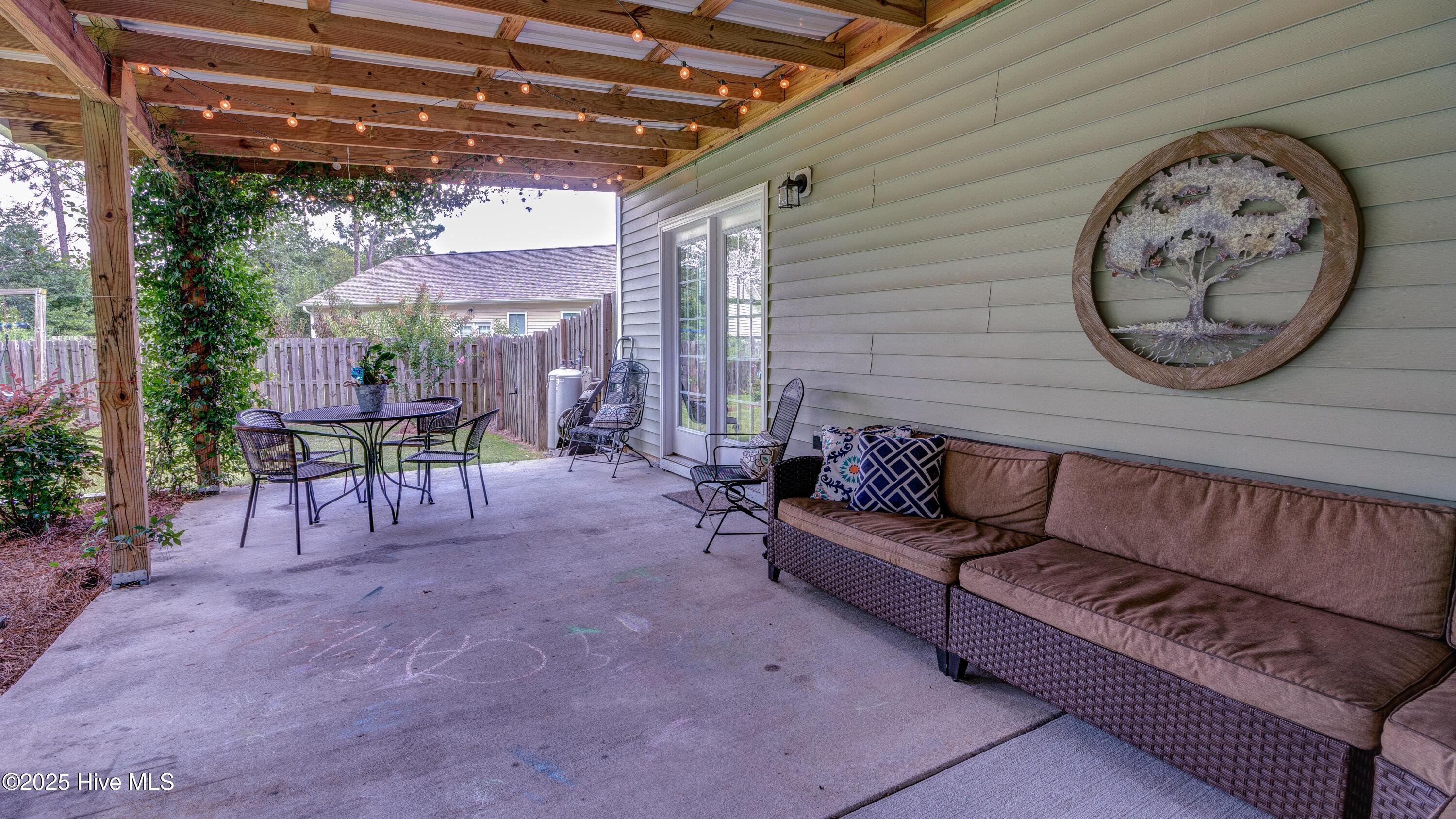 100540832 | Photo 30