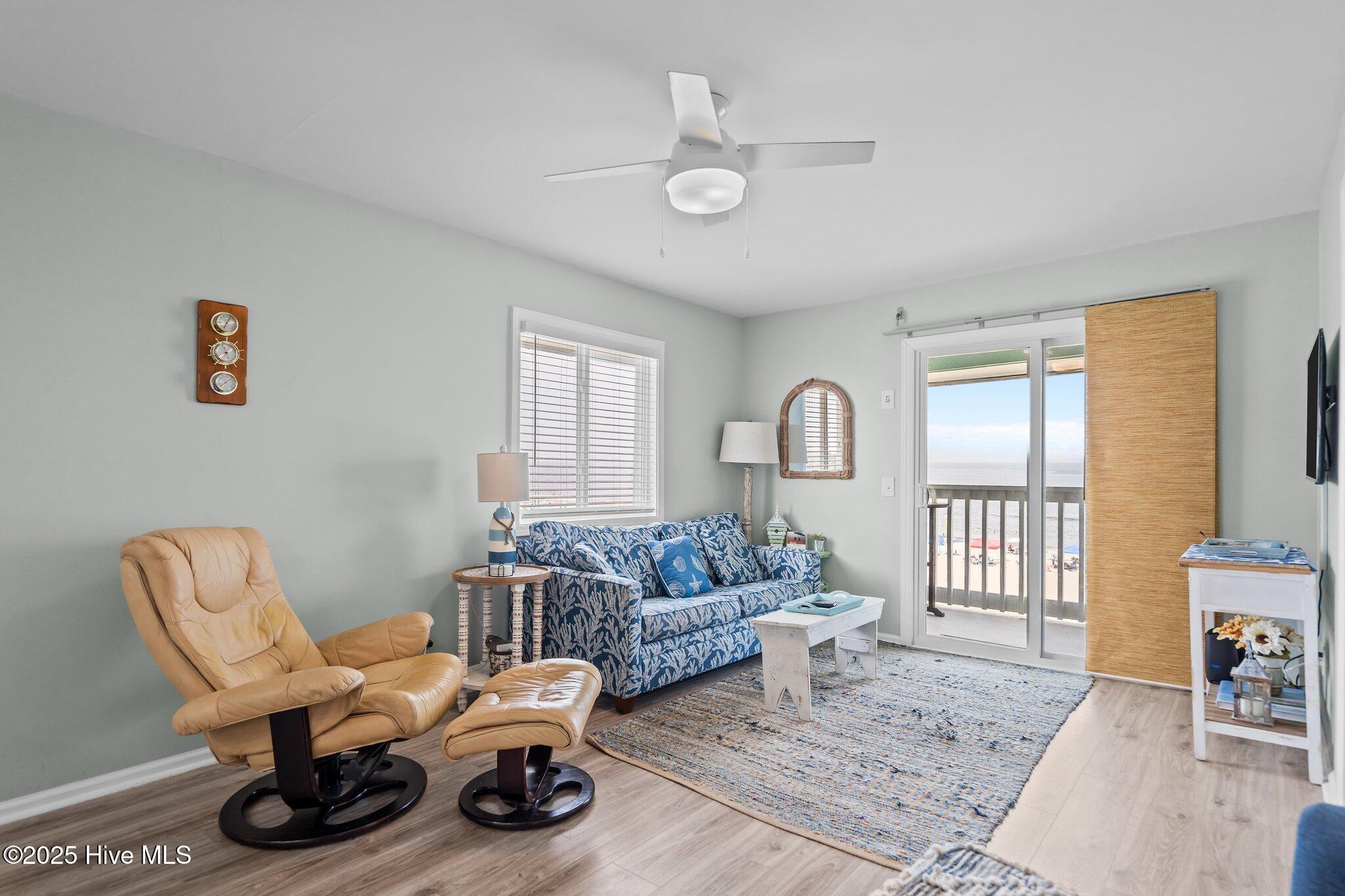 100521784 | Photo 16