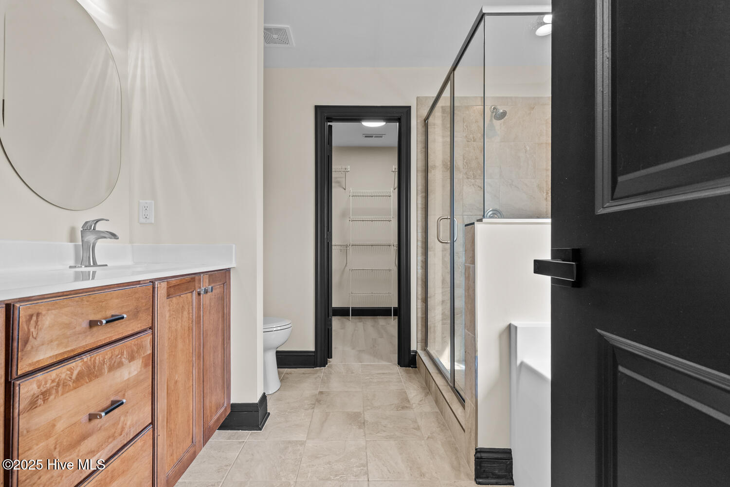 100536323 | Photo 31