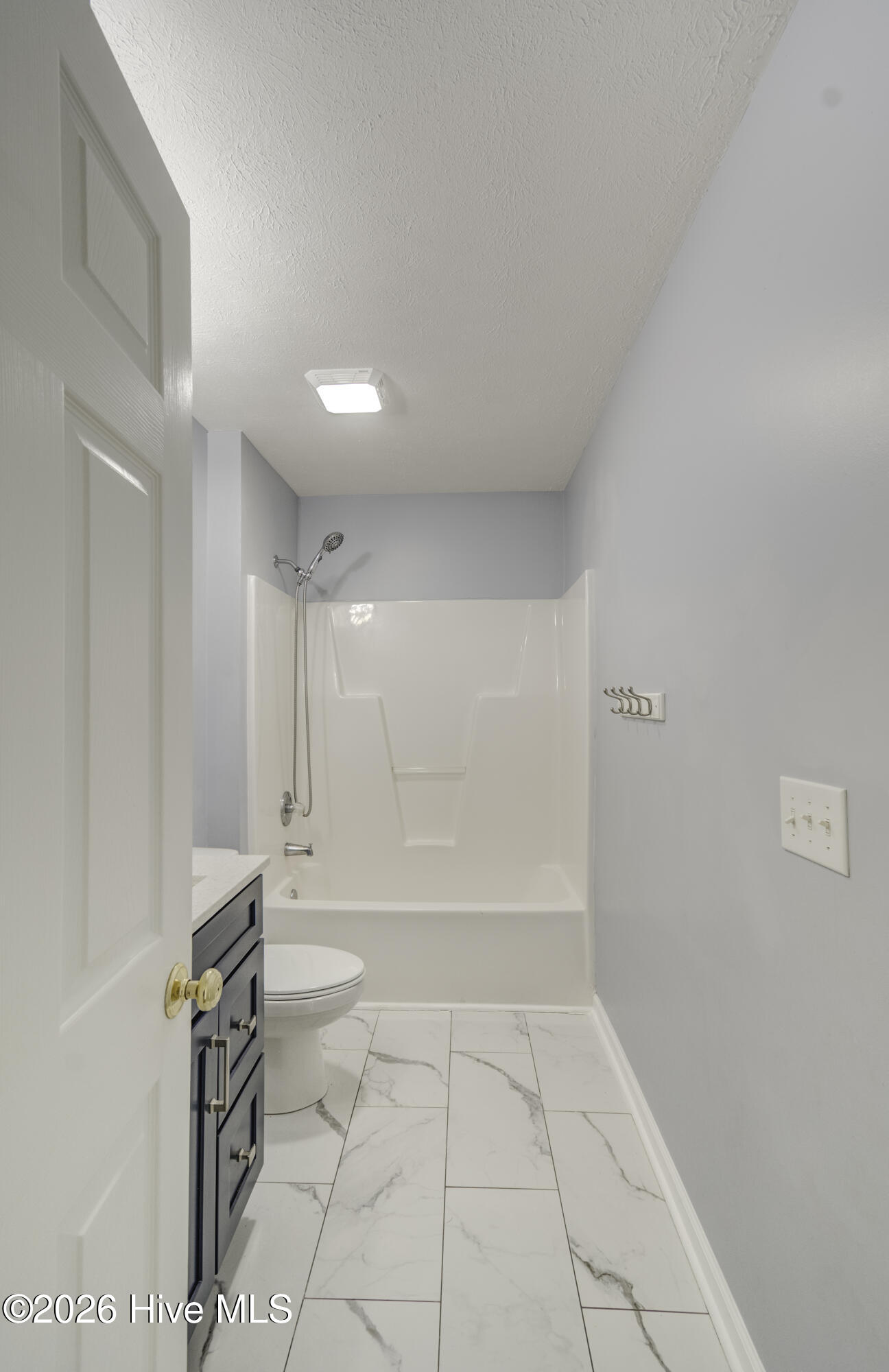 100549263 | Photo 36