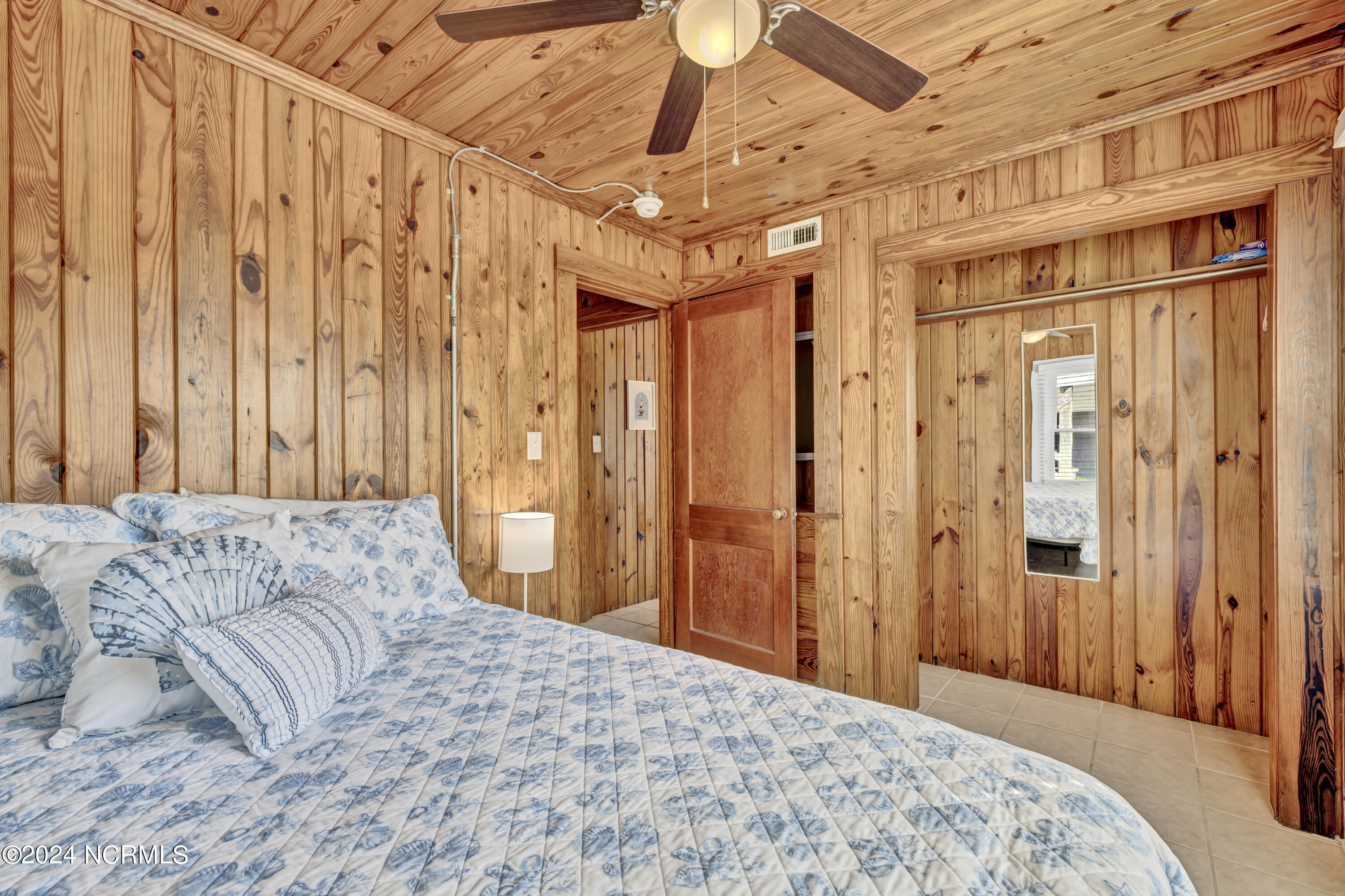 Undisclosed Address, Topsail Beach, NC, 28445