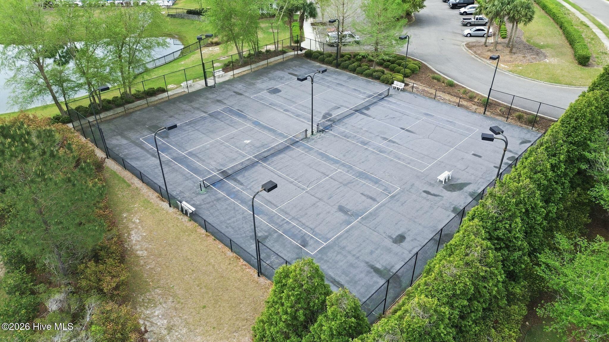 100565267 | Photo 21