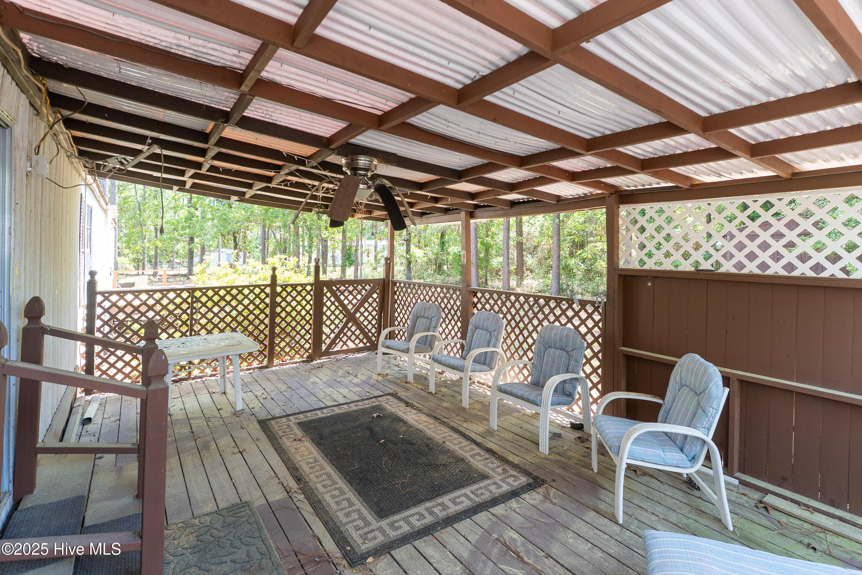 100540906 | Photo 14