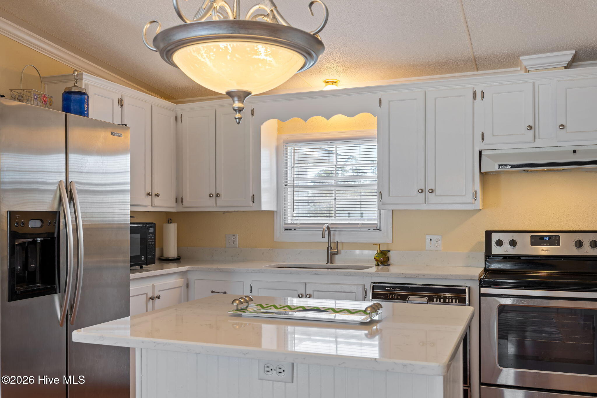 Center Island Into Kitchen
