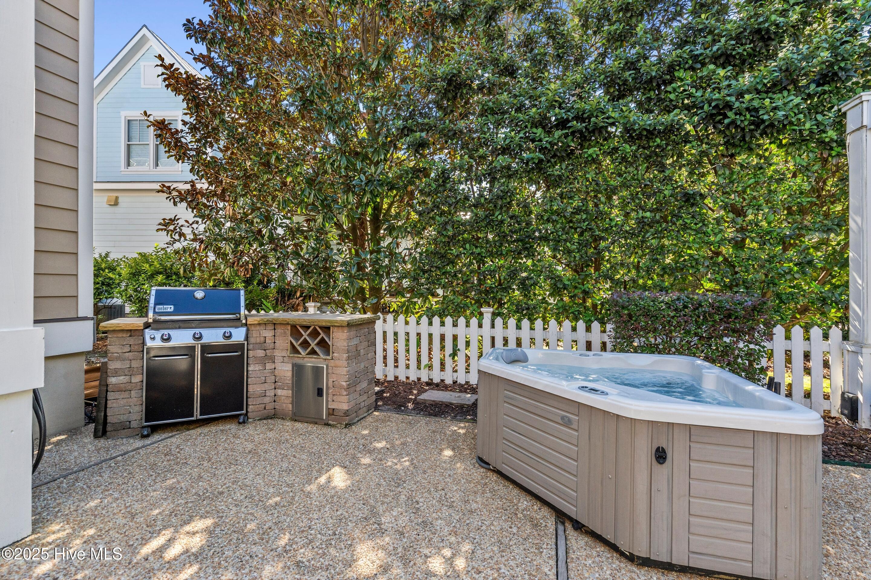 100537551 | Photo 52