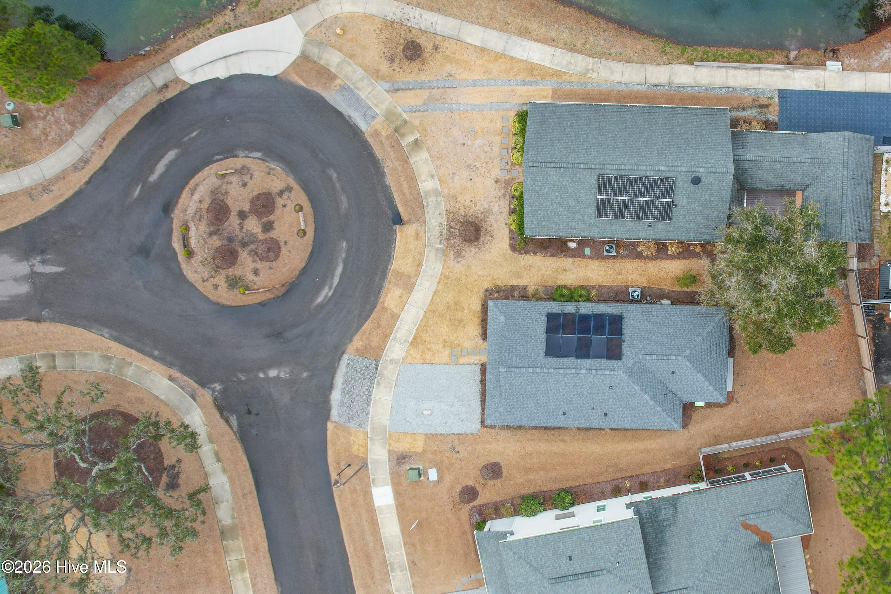 100556000 | Photo 34