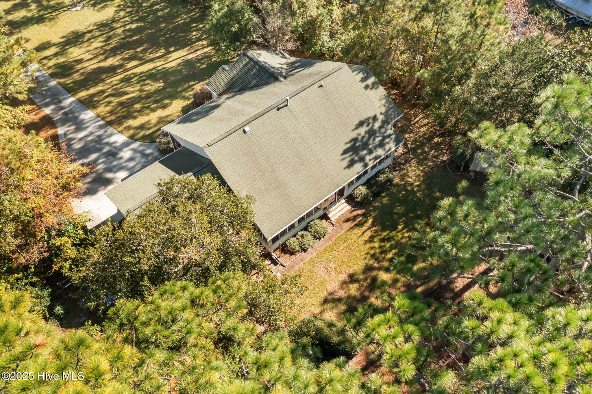 100540232 | Photo 44