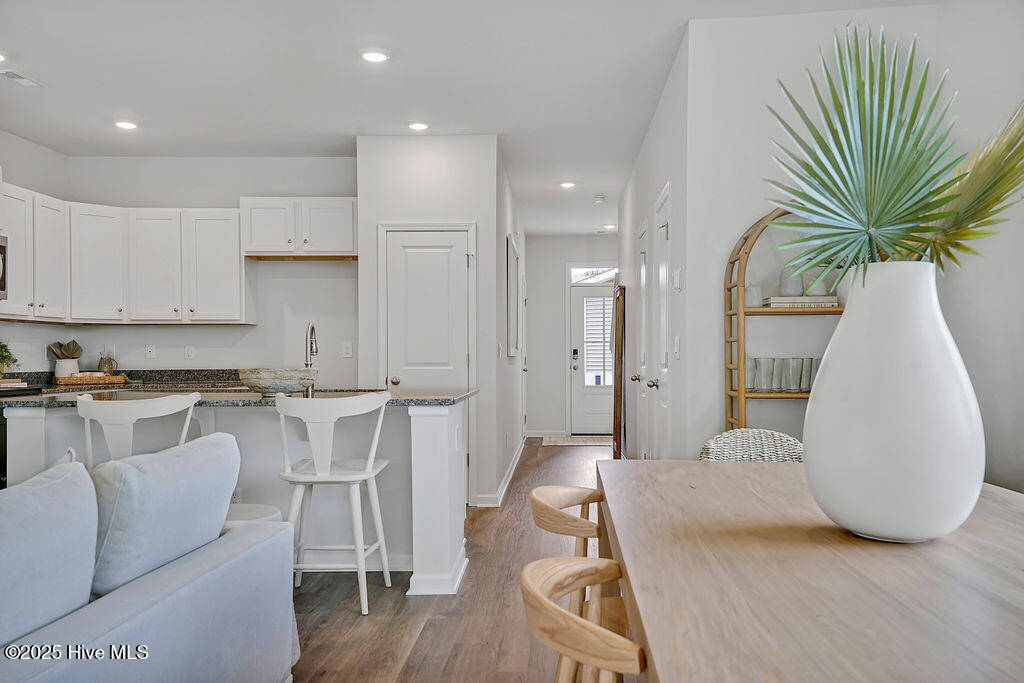 100517951 | Photo 12