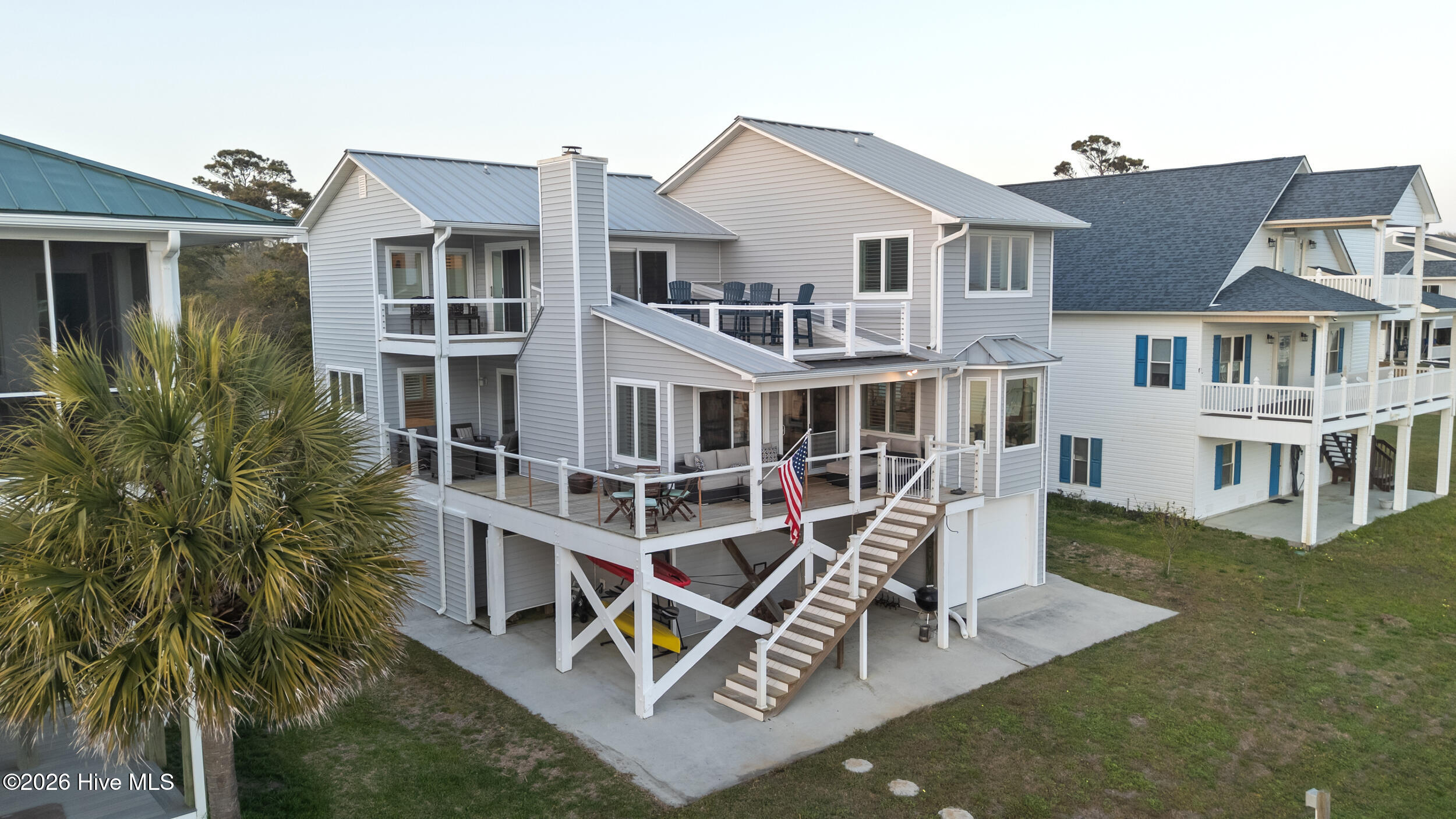 100564811 | Photo 82