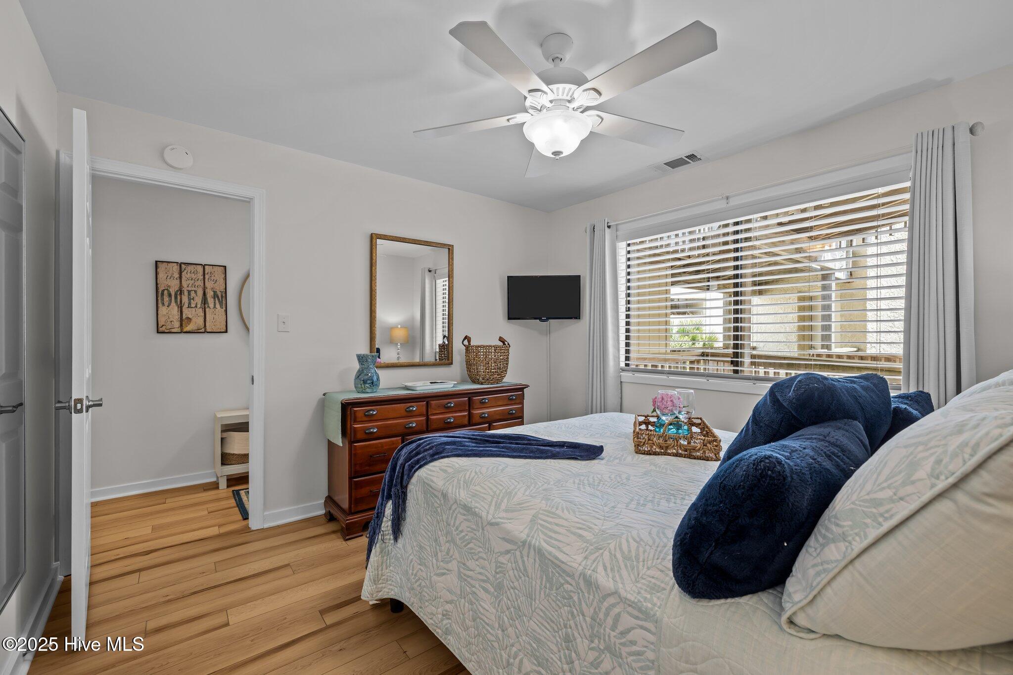 100511751 | Photo 14