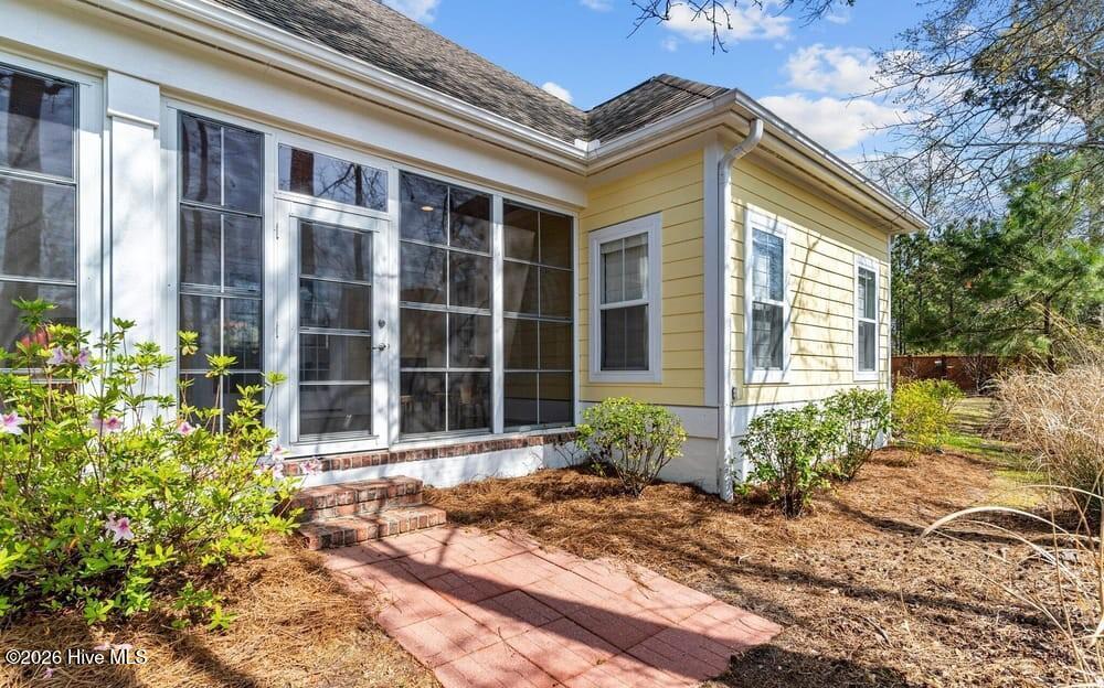 100557574 | Photo 46