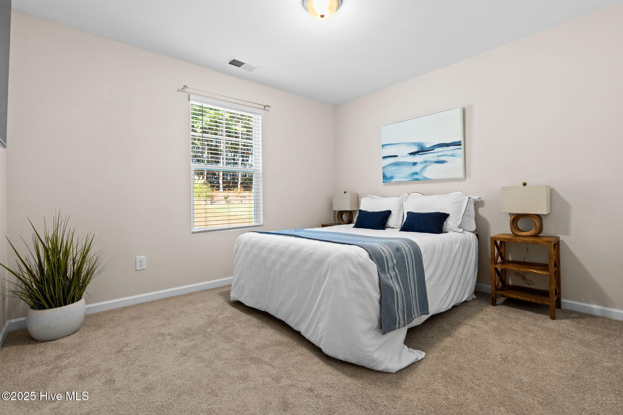 100549015 | Photo 22