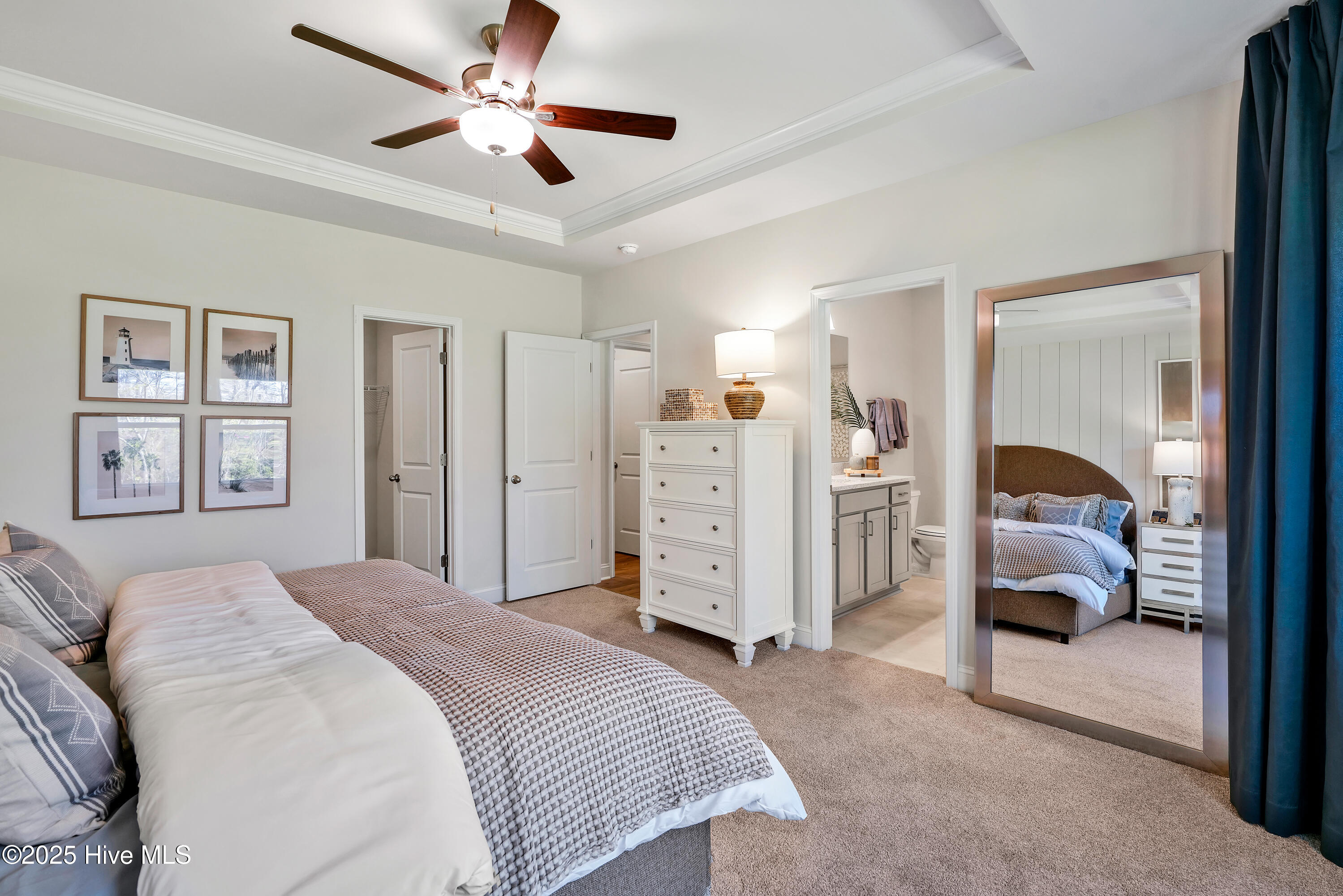 100535956 | Photo 39