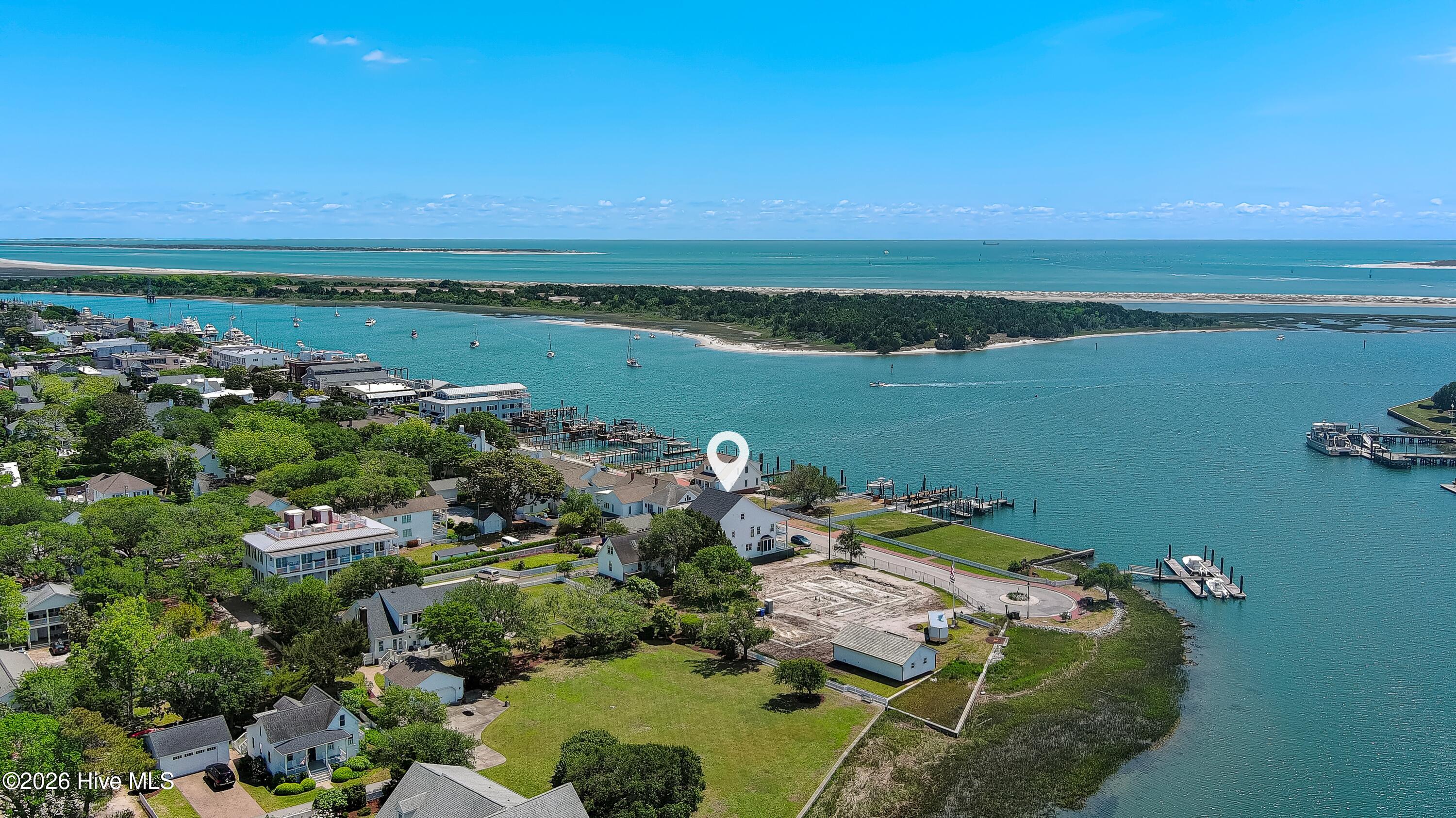 102 & 113 Front Street,Beaufort