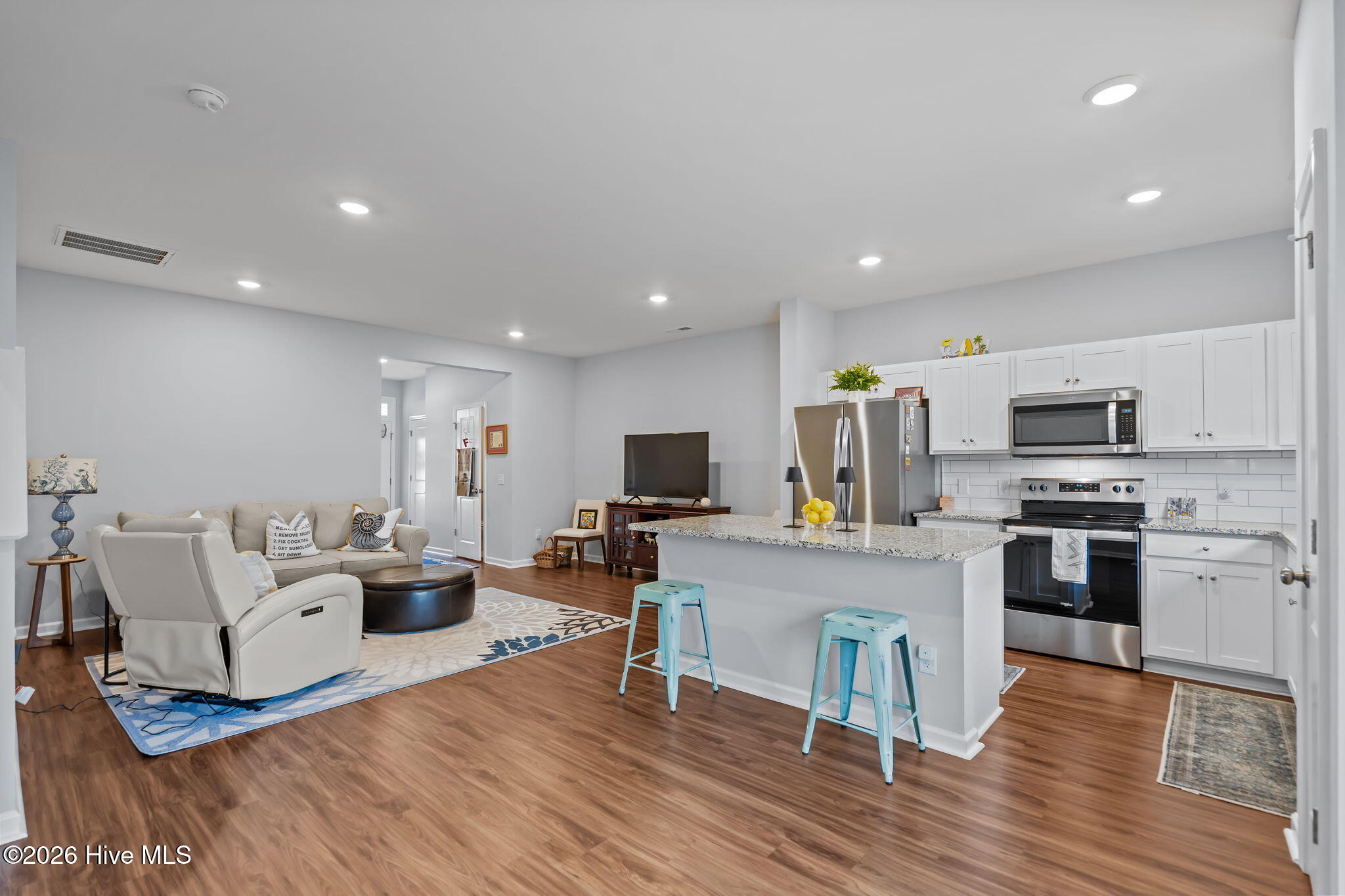 100562246 | Photo 18