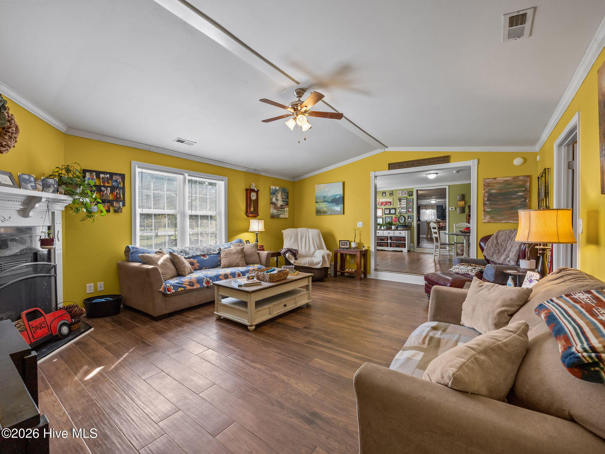 100566121 | Photo 29