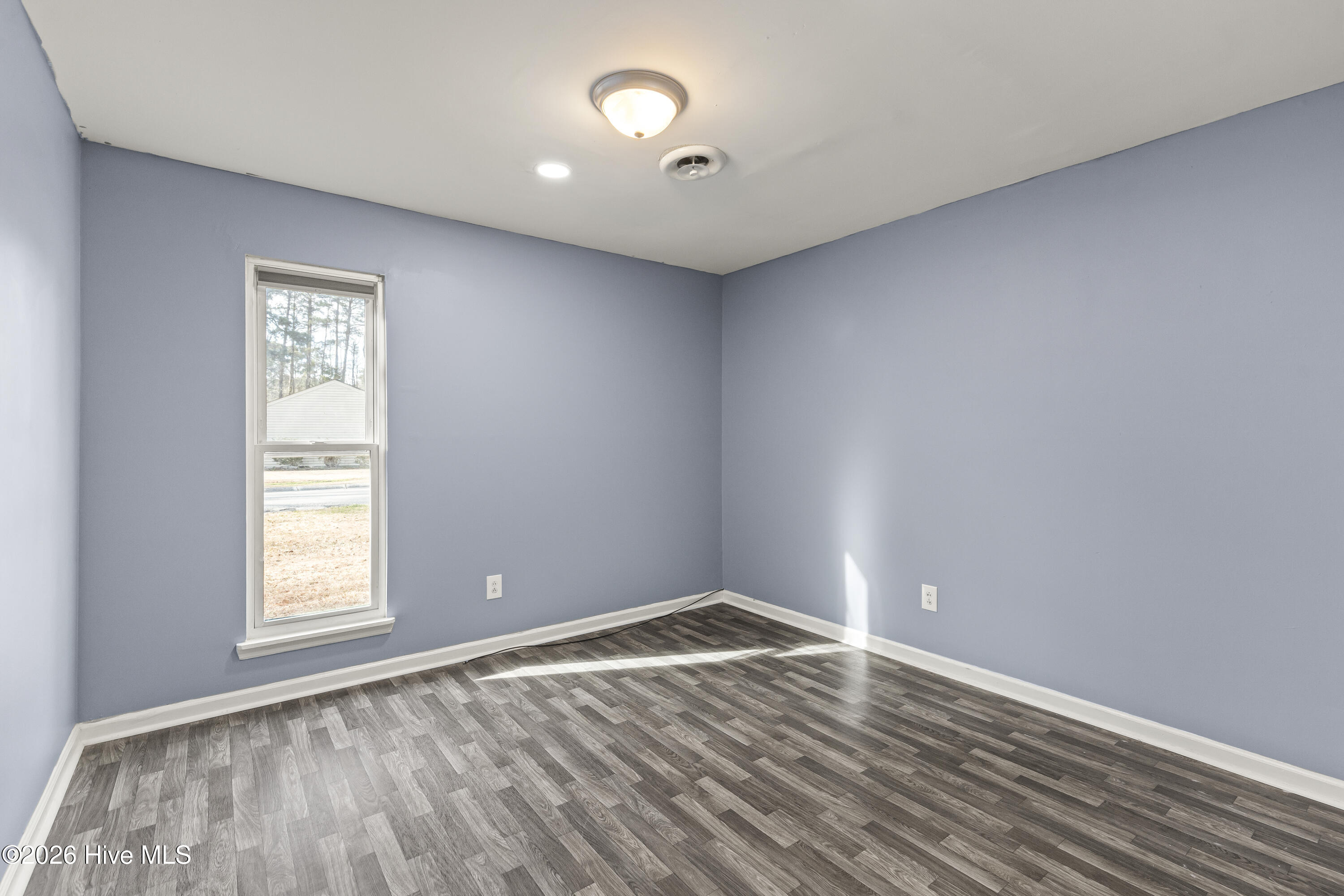 100550211 | Photo 16