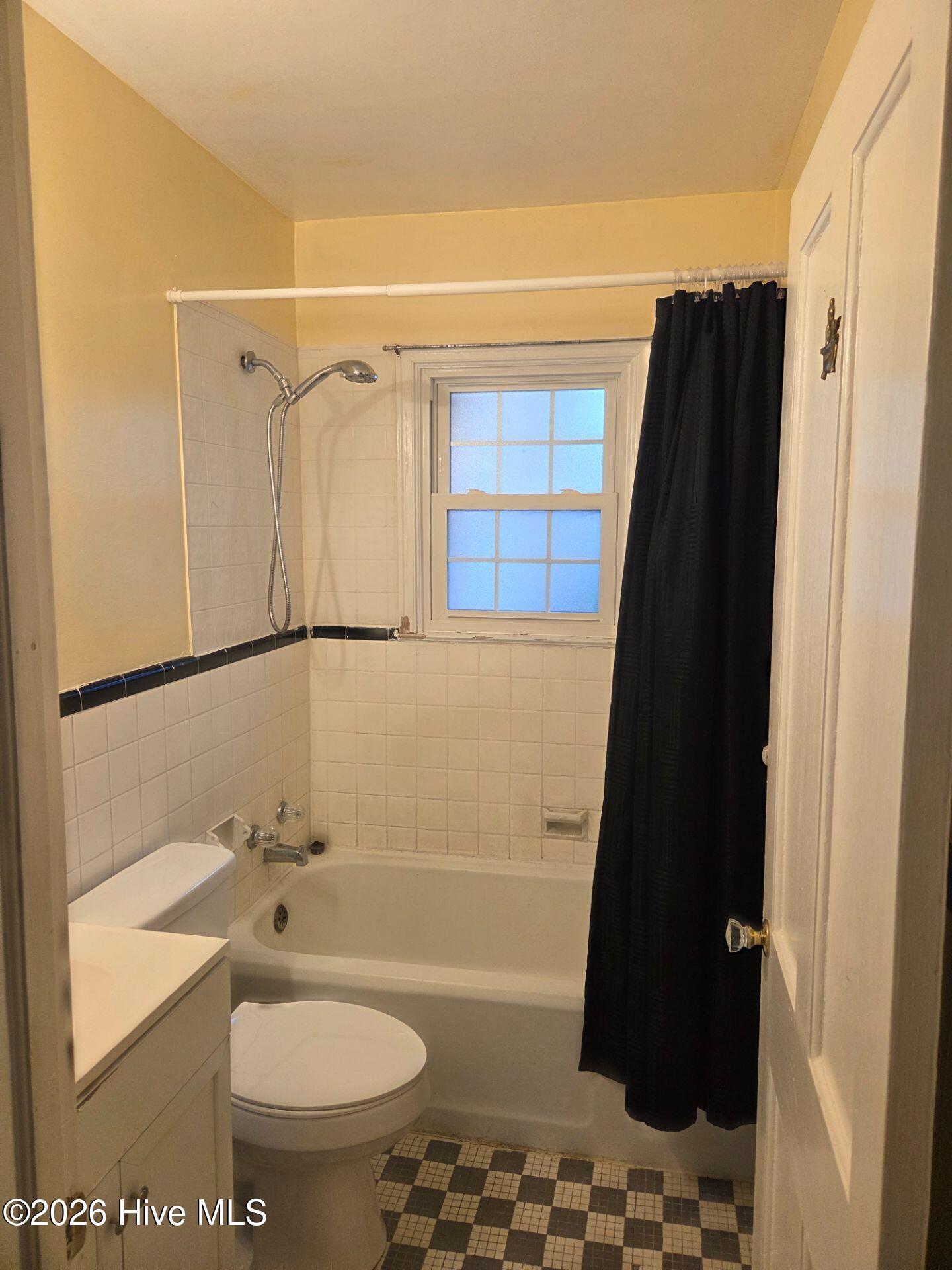 100555459 | Photo 16