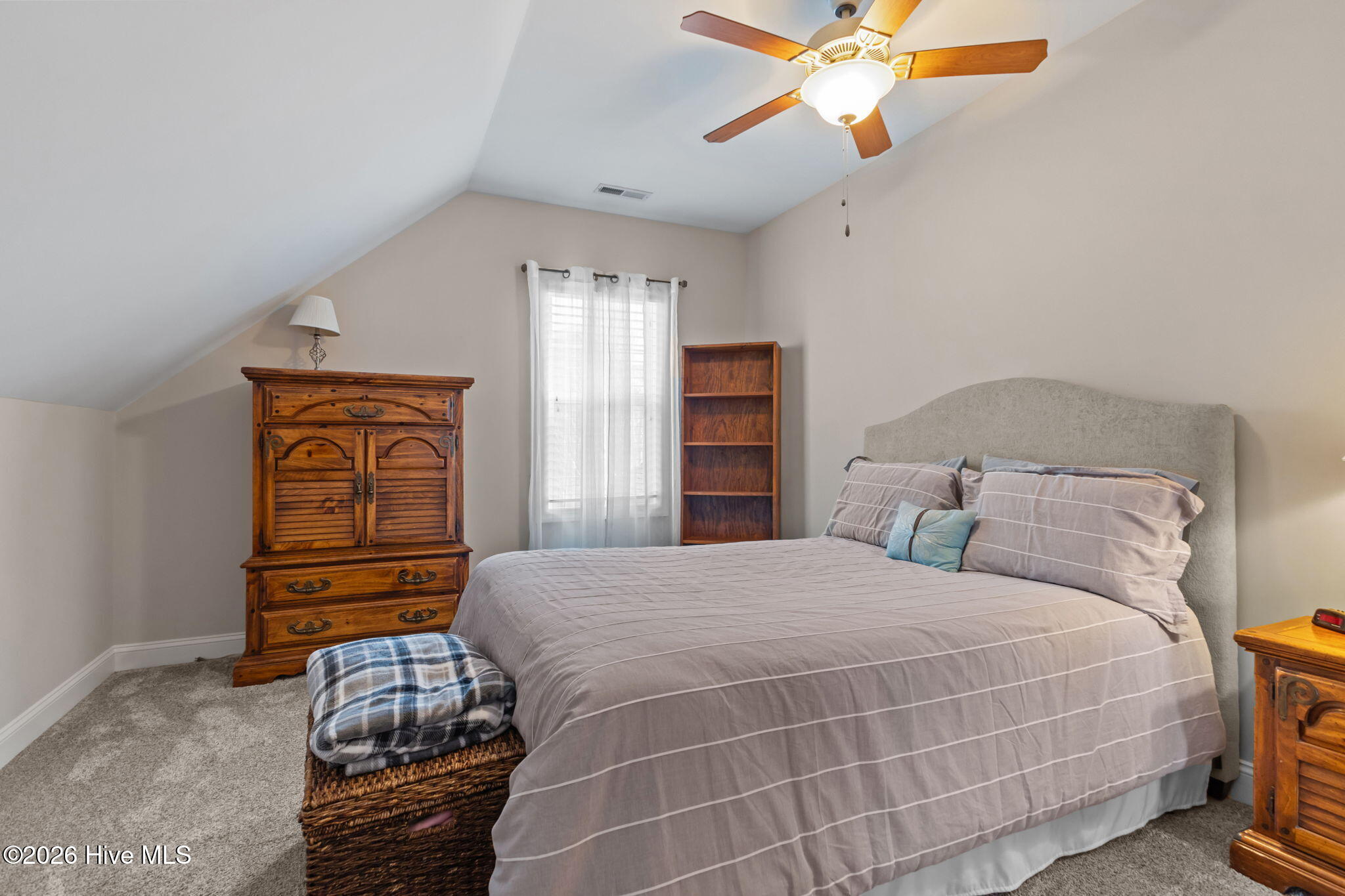 100560213 | Photo 29