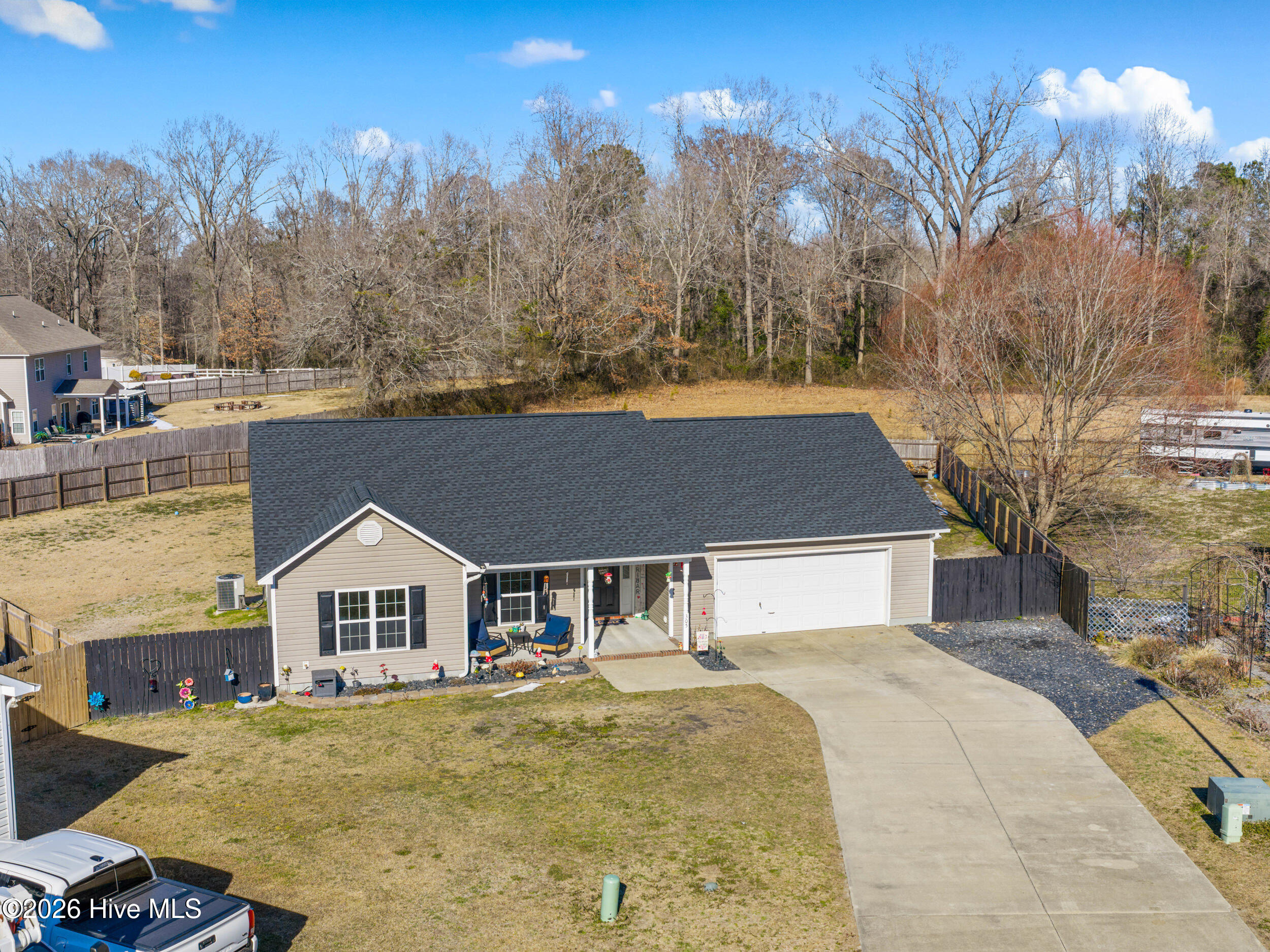 100554135 | Photo 38