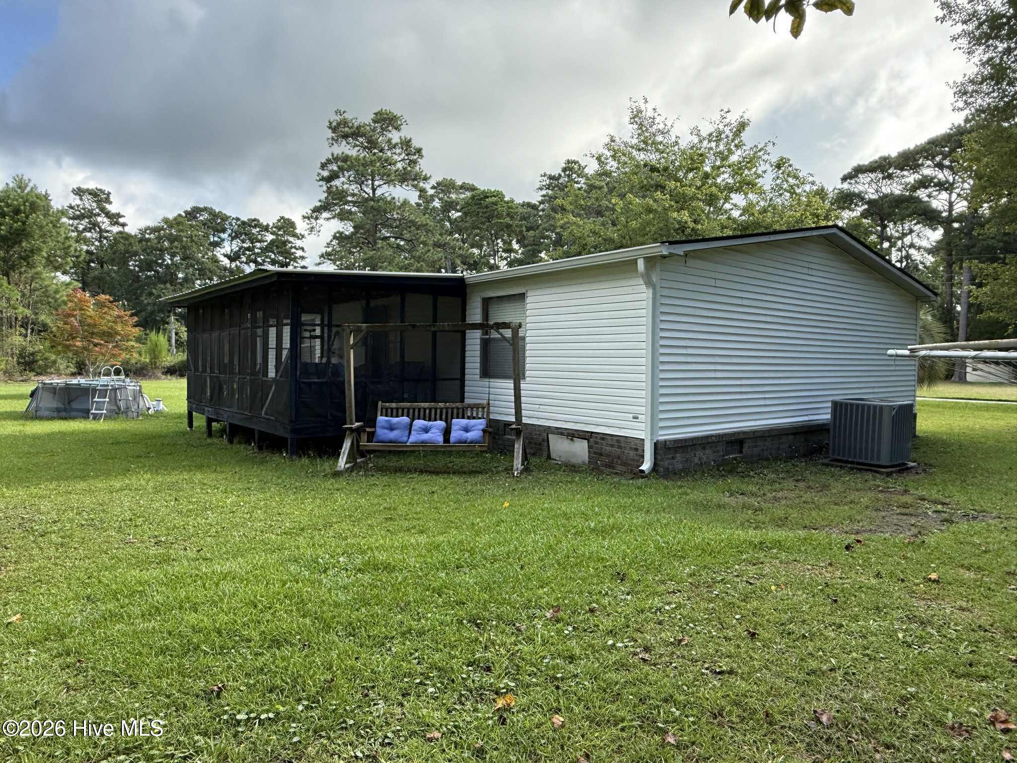 100549853 | Photo 25