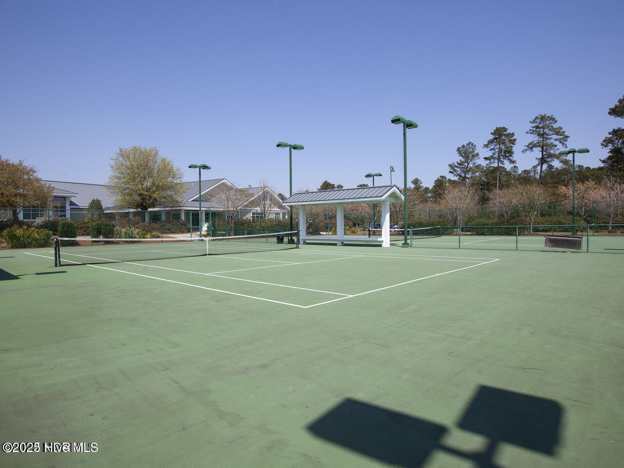 100548390 | Photo 43