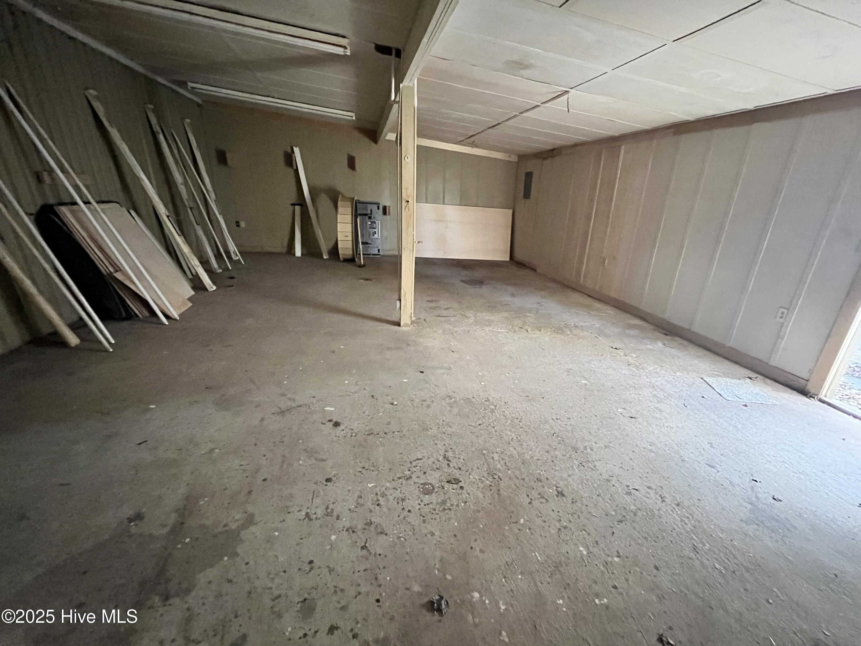 100540305 | Photo 22