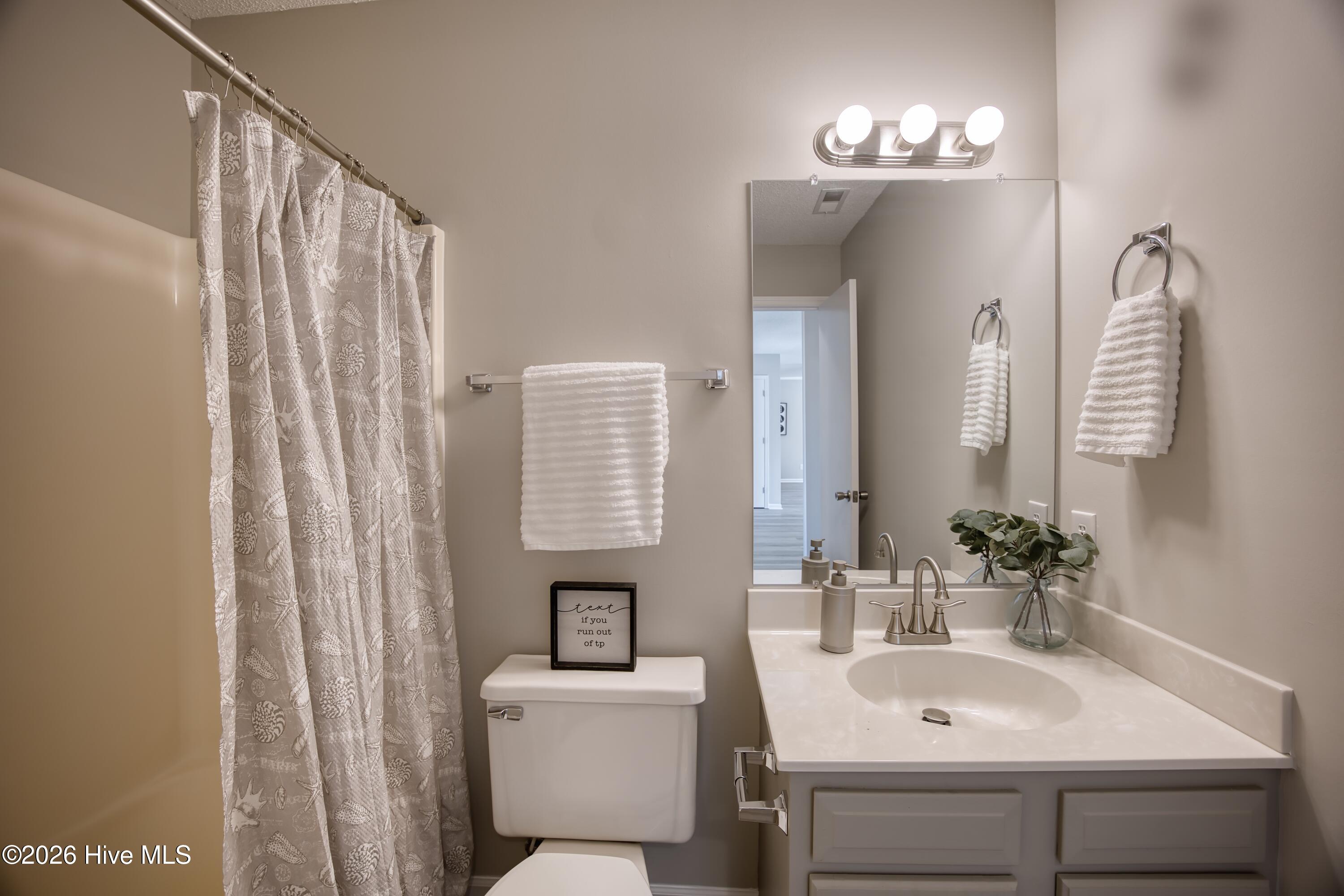 100561952 | Photo 21