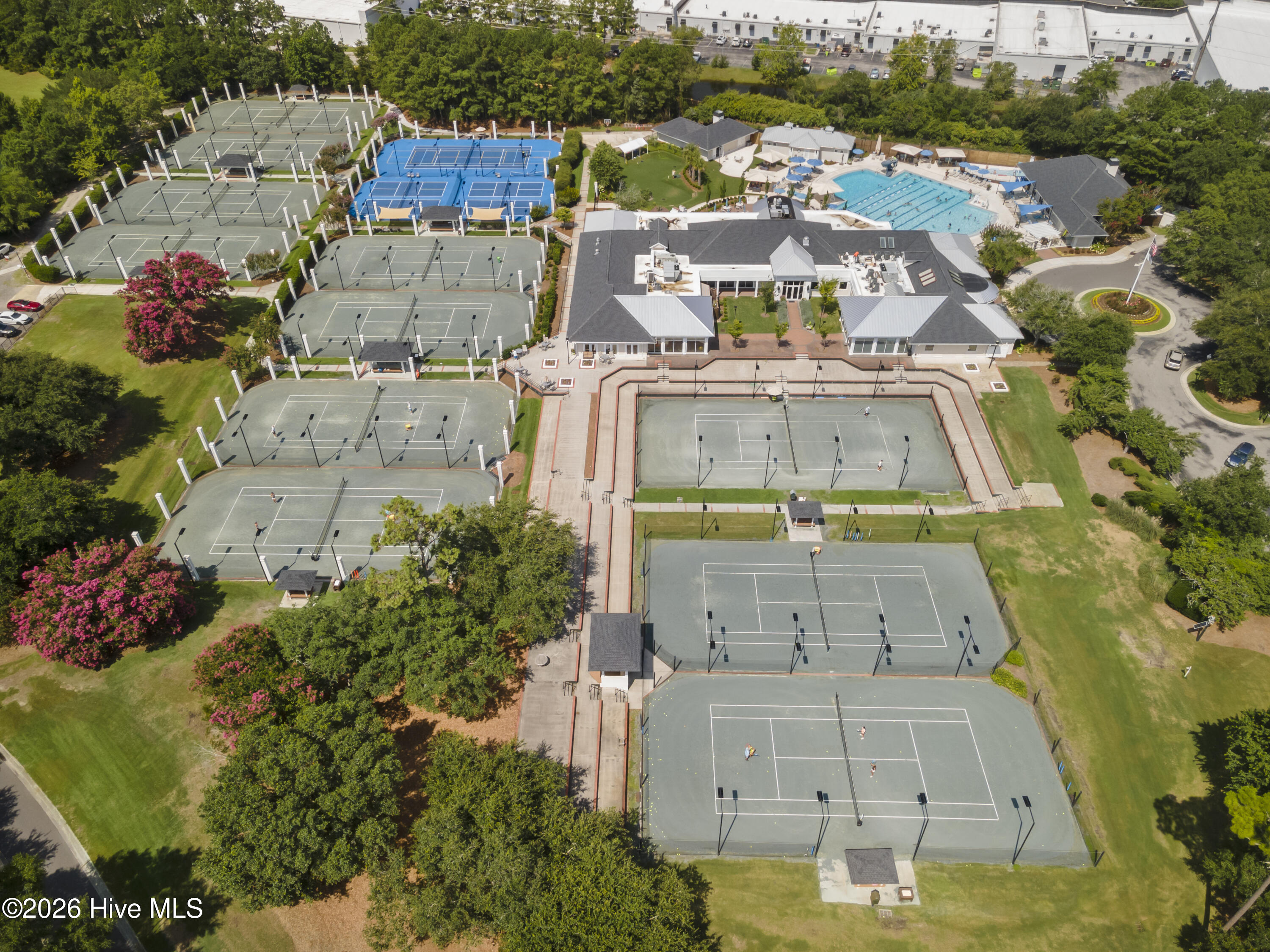 100561929 | Photo 30