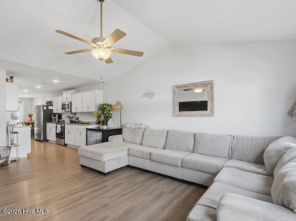710 Discovery Cove,Newport
