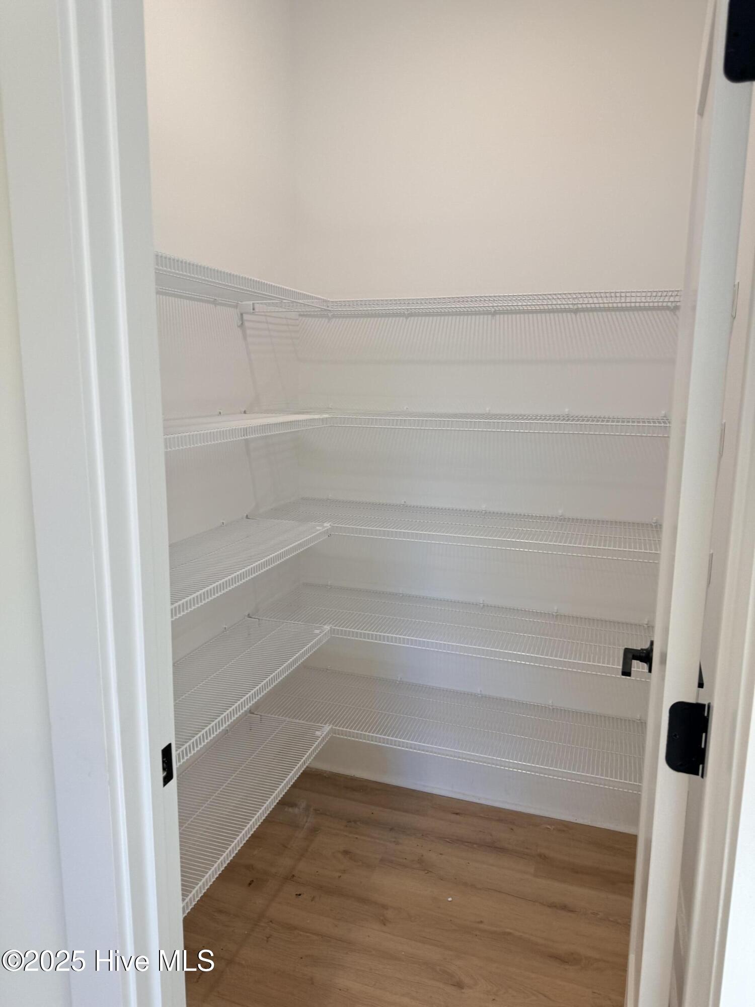 100543905 | Photo 13