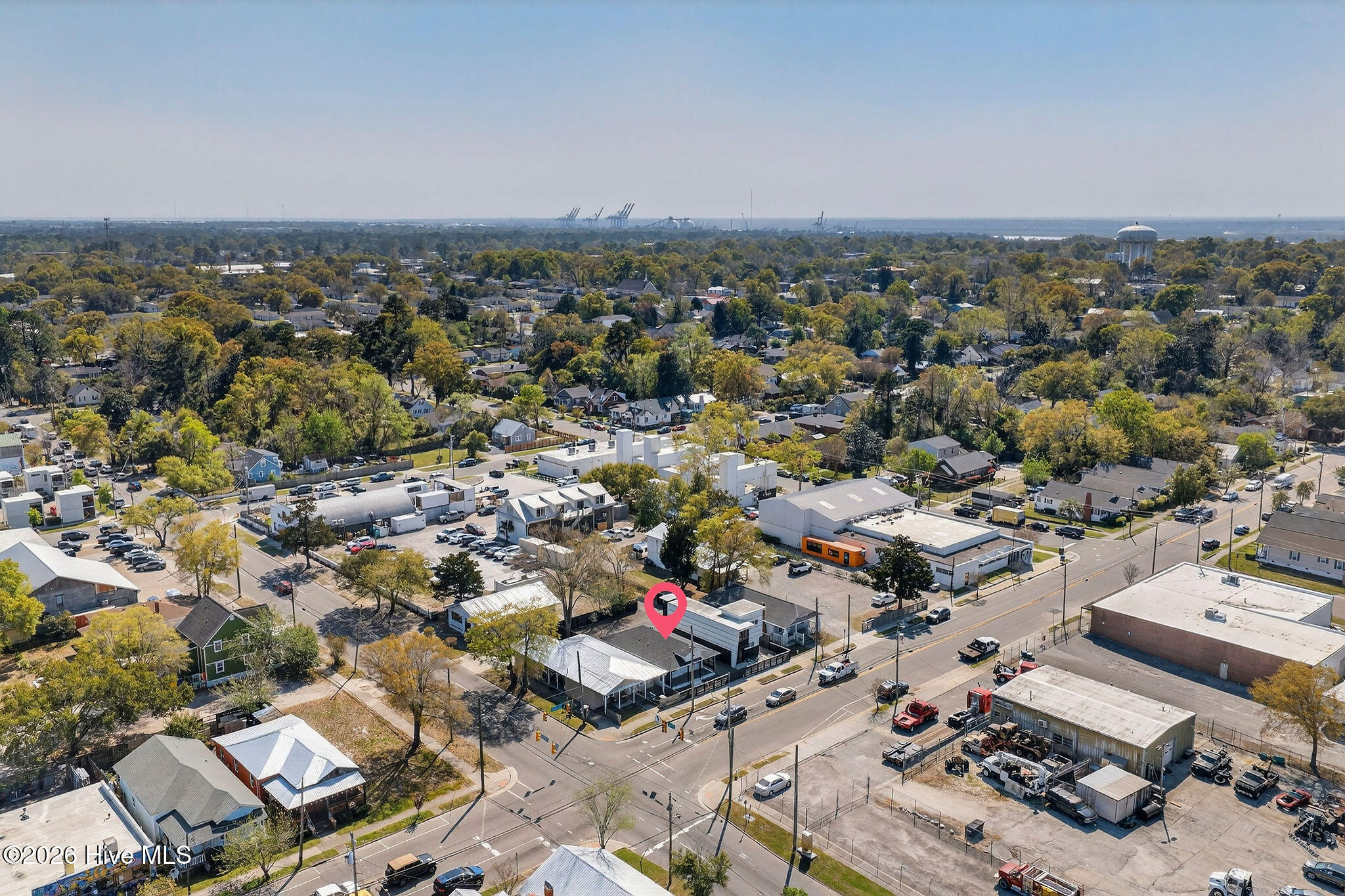 100563624 | Photo 38