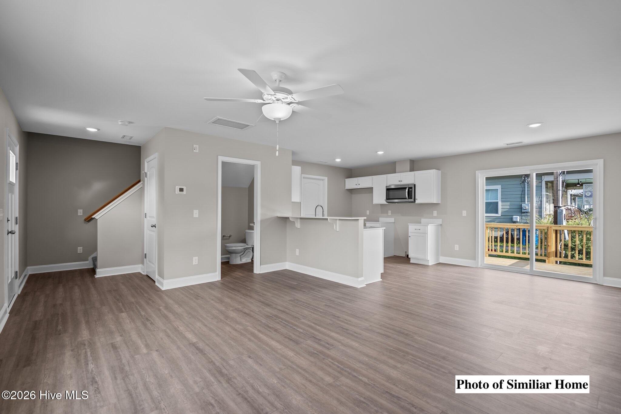 100556626 | Photo 18