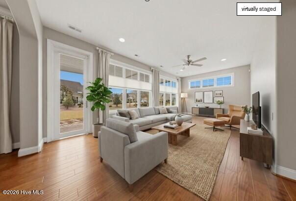 100518693 | Photo 17