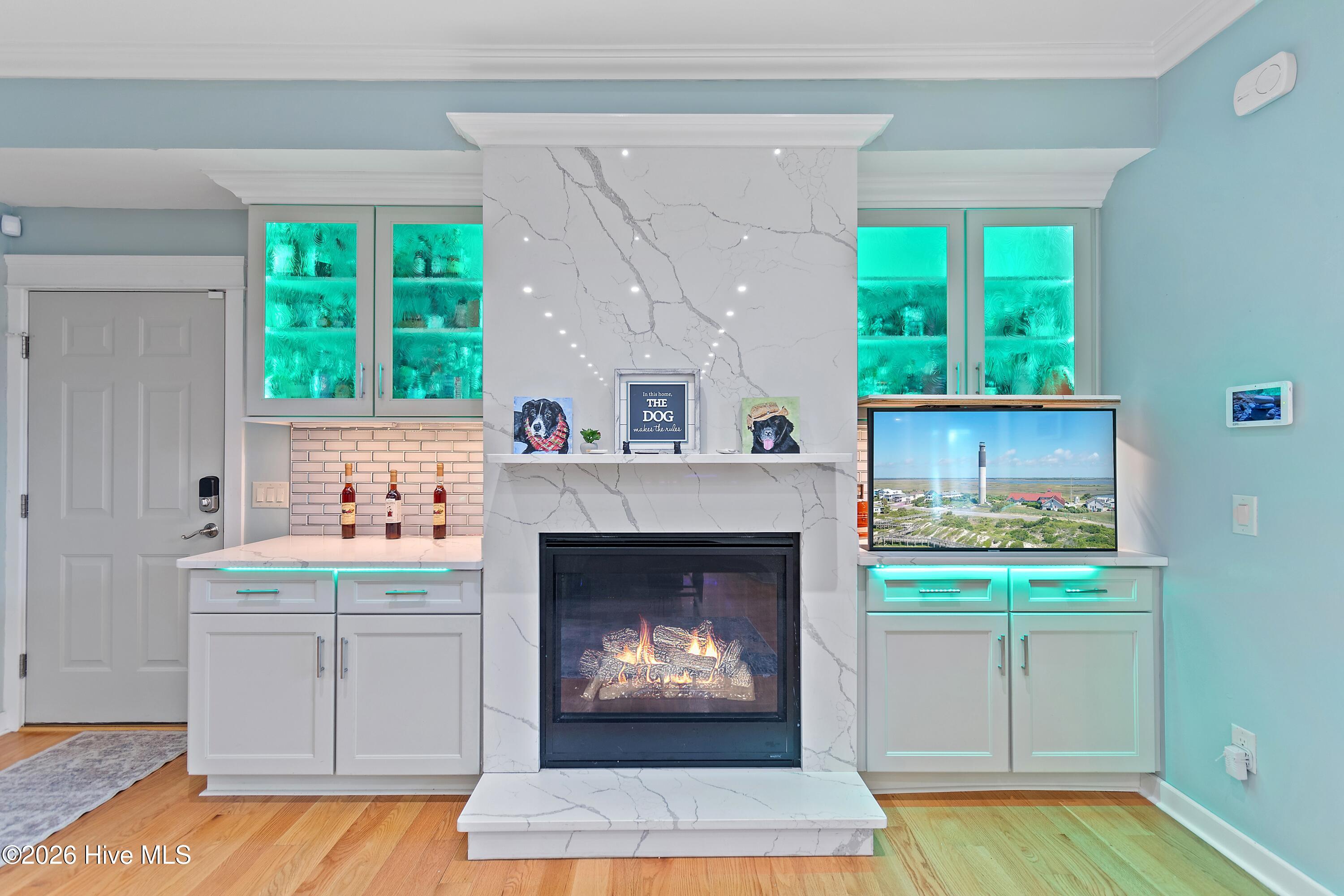 100564925 | Photo 10