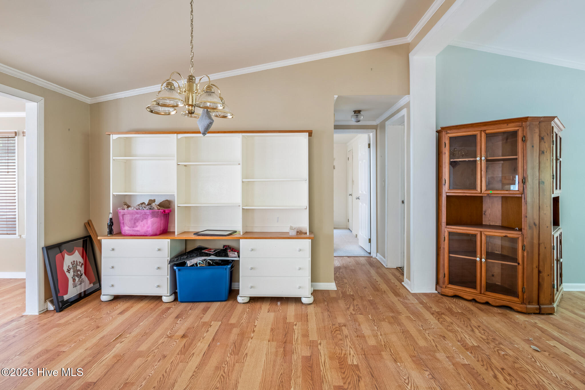 100567029 | Photo 10