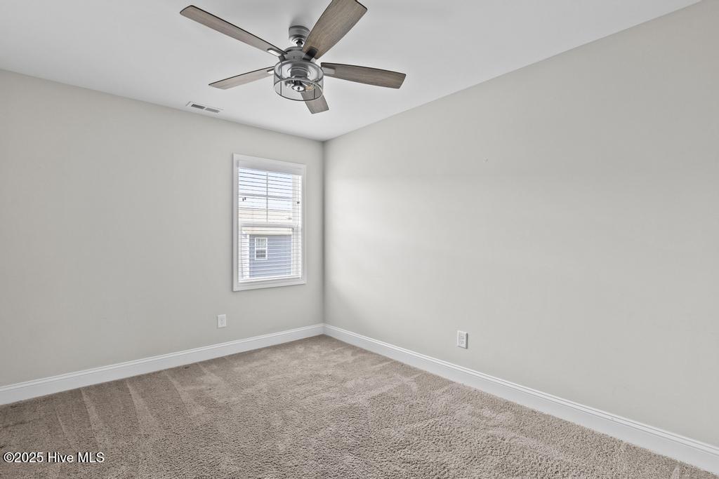 100552044 | Photo 16