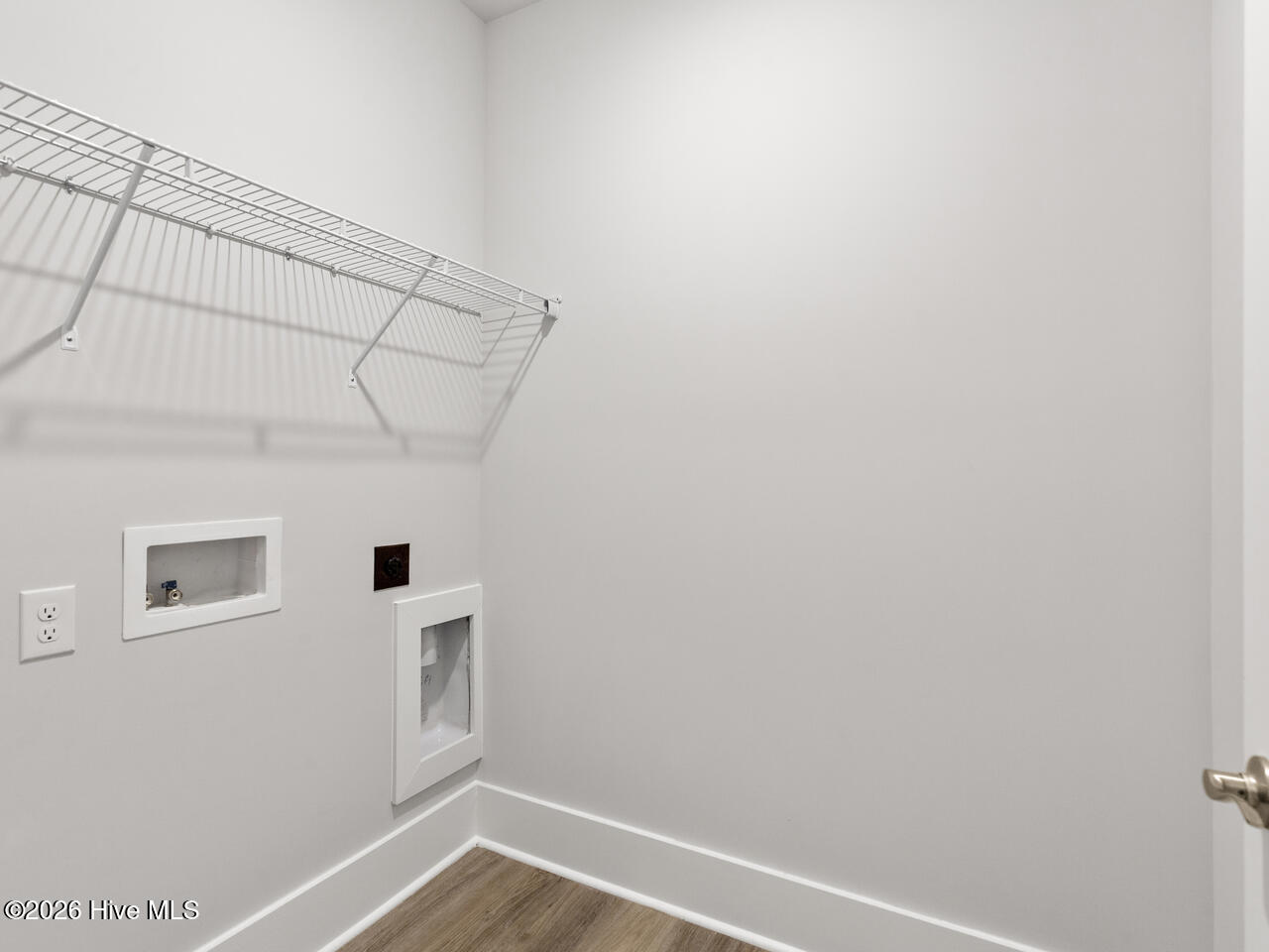 100535812 | Photo 17