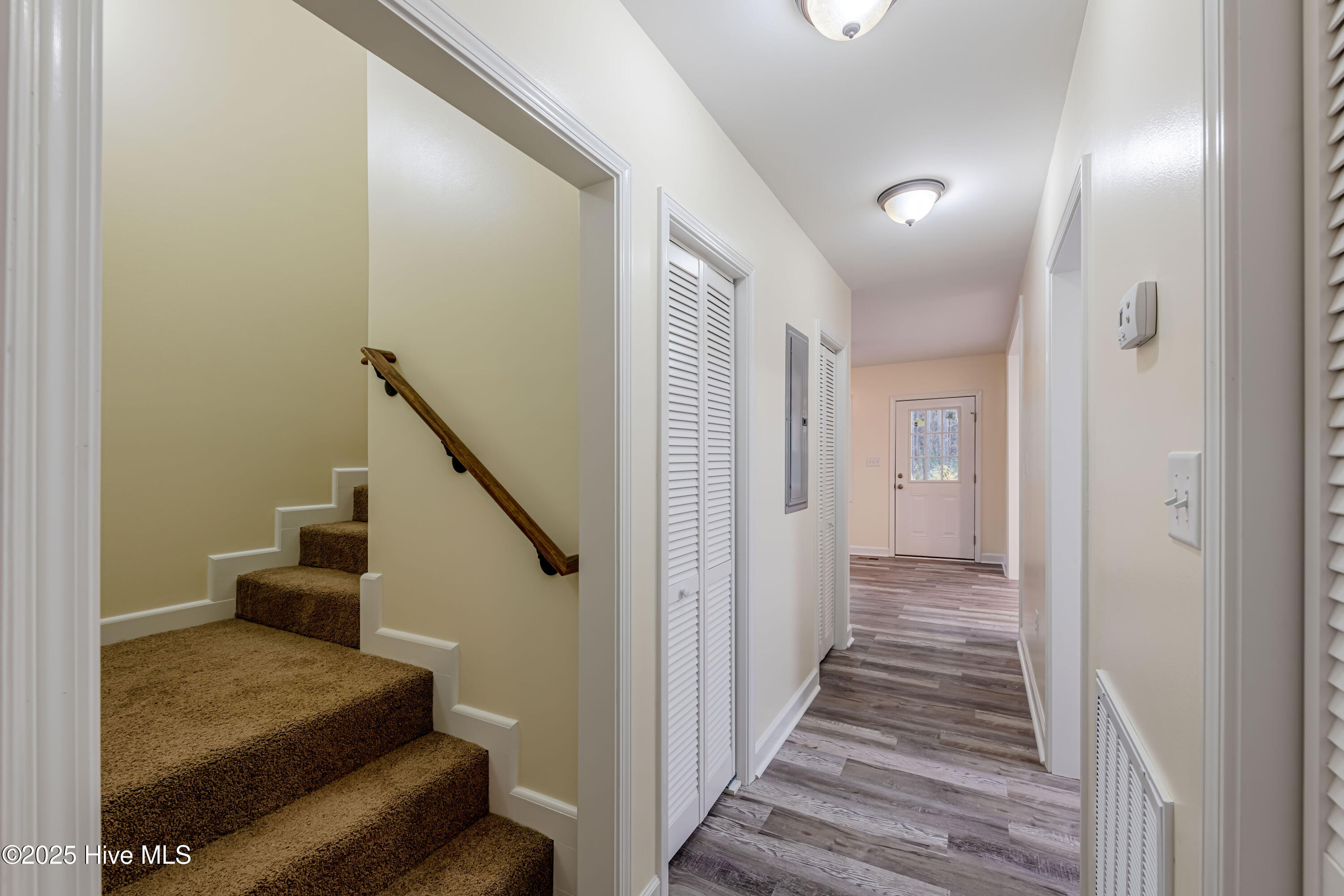 100538278 | Photo 27