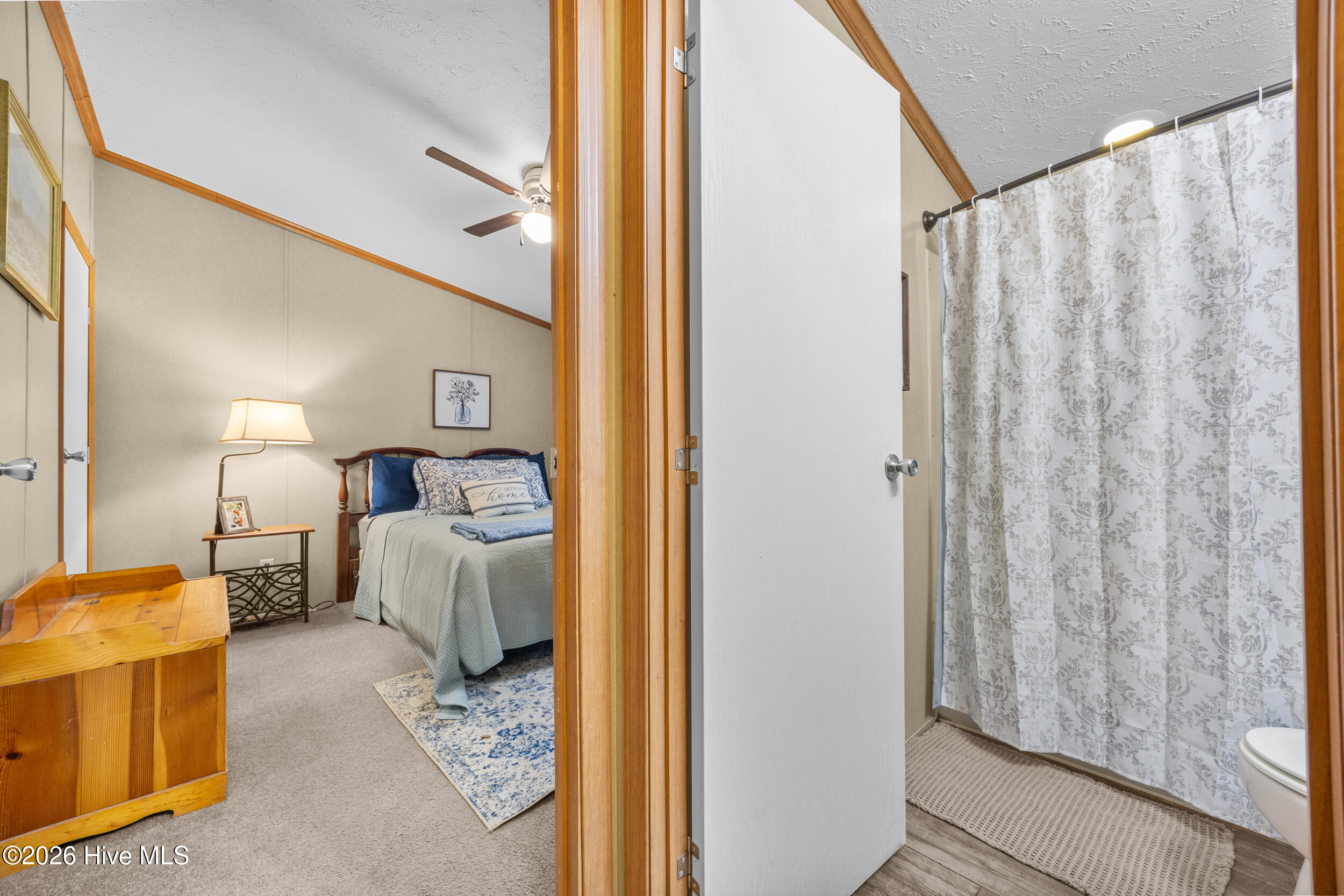 100547453 | Photo 28