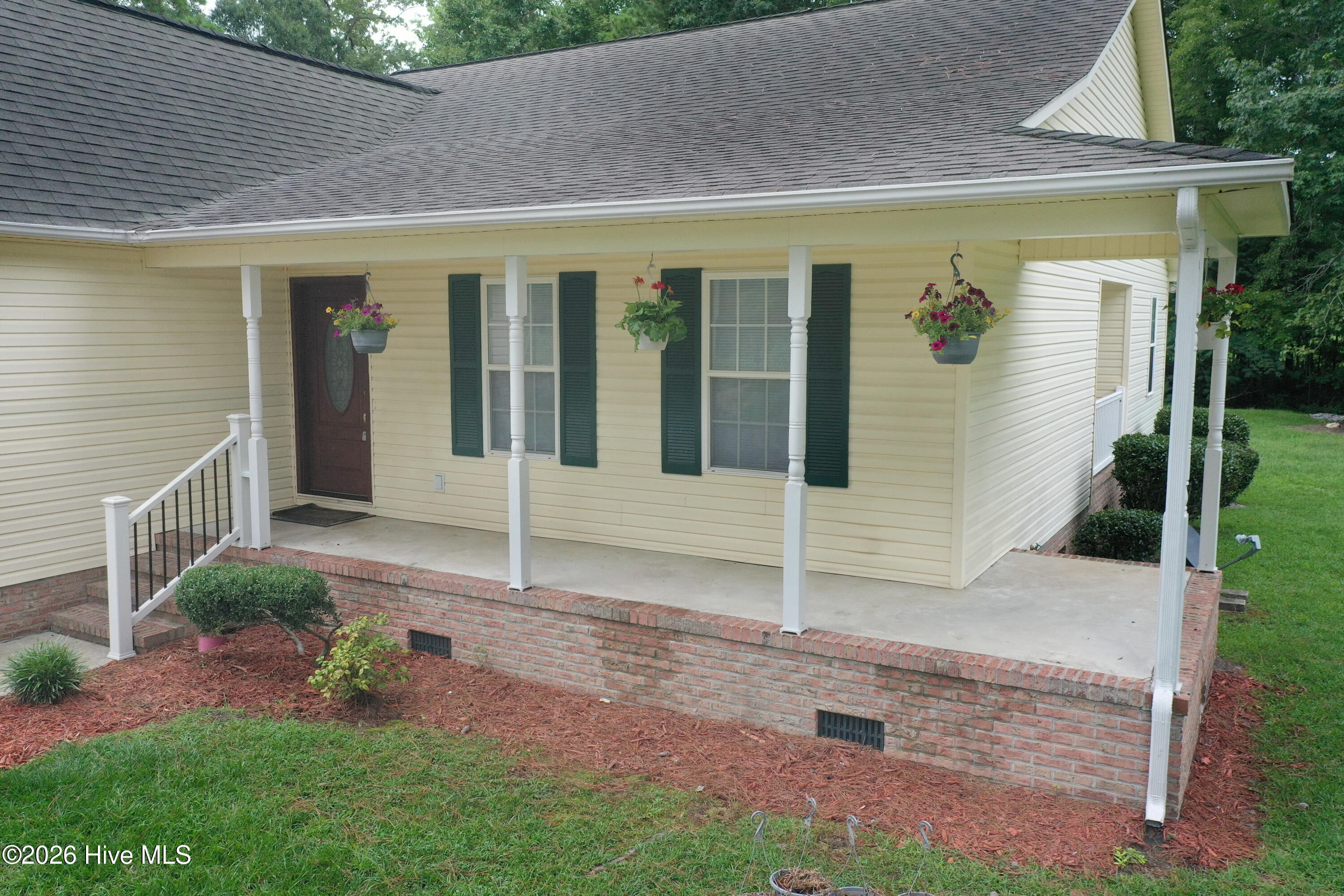 100557378 | Photo 54