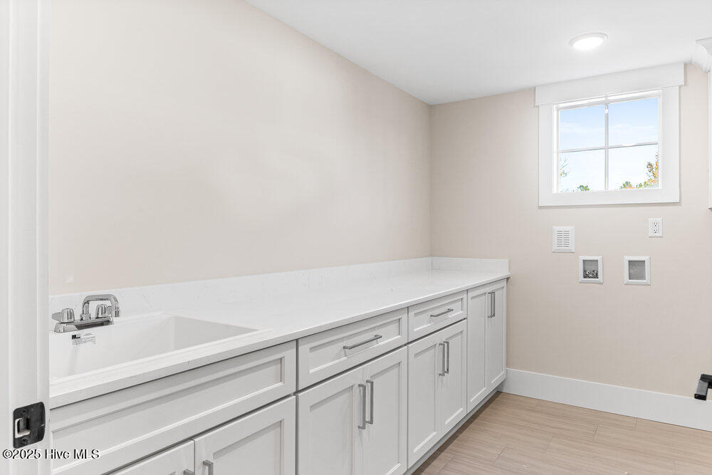 100541579 | Photo 17