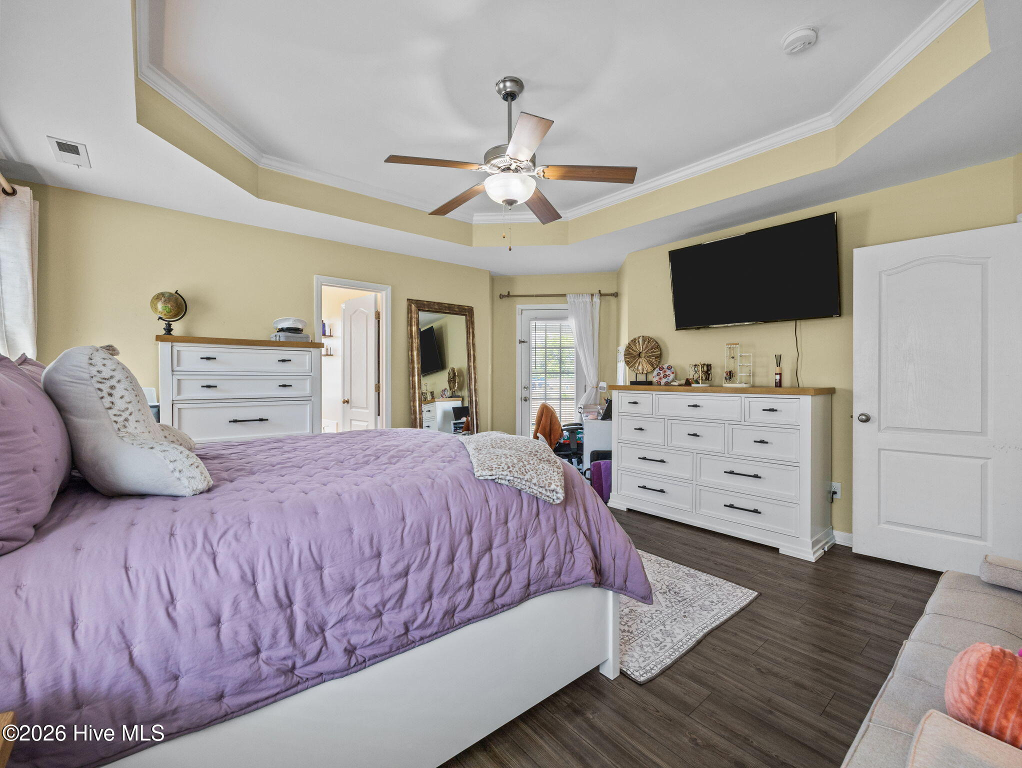 100569834 | Photo 20