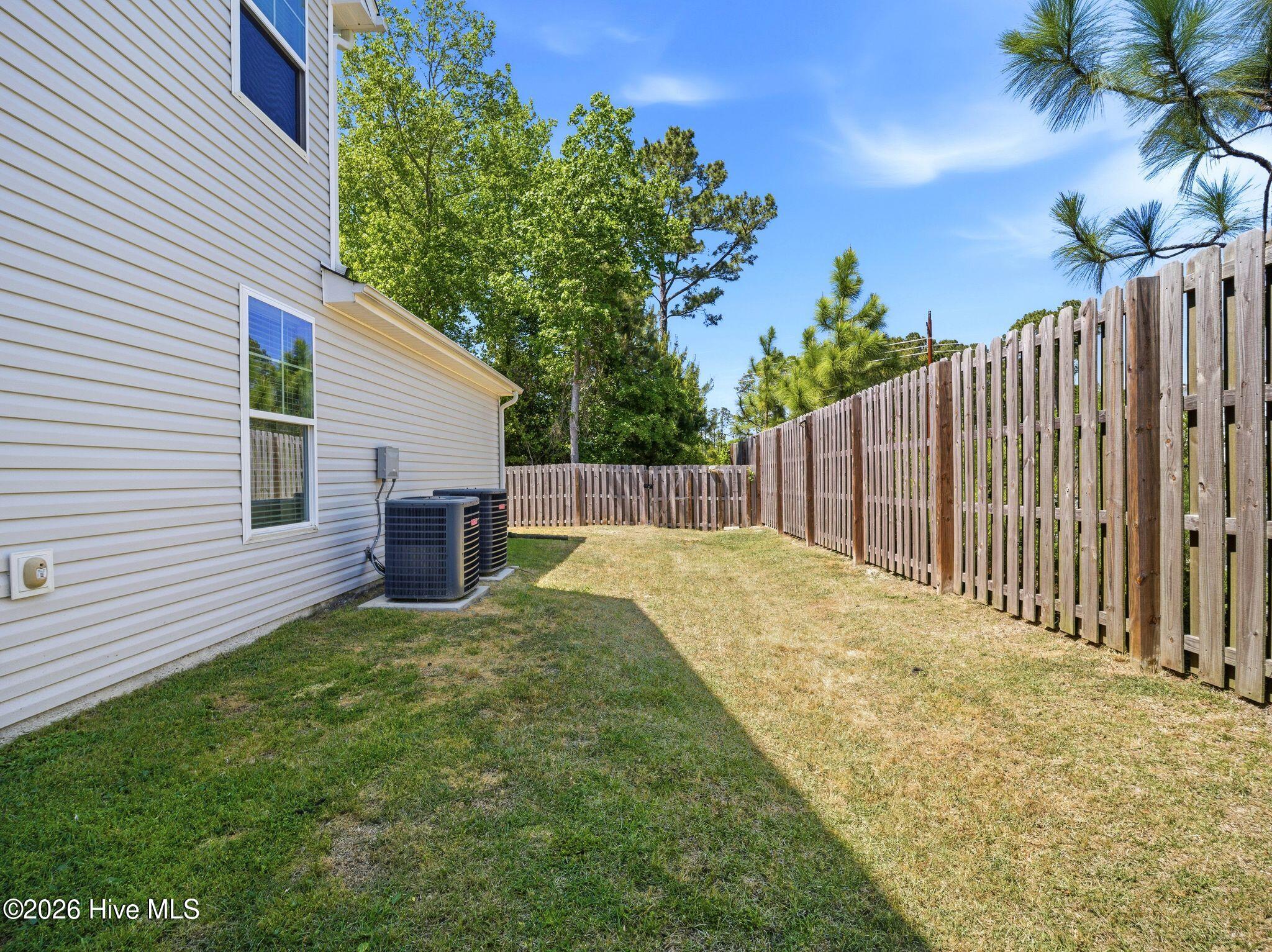 100569792 | Photo 57